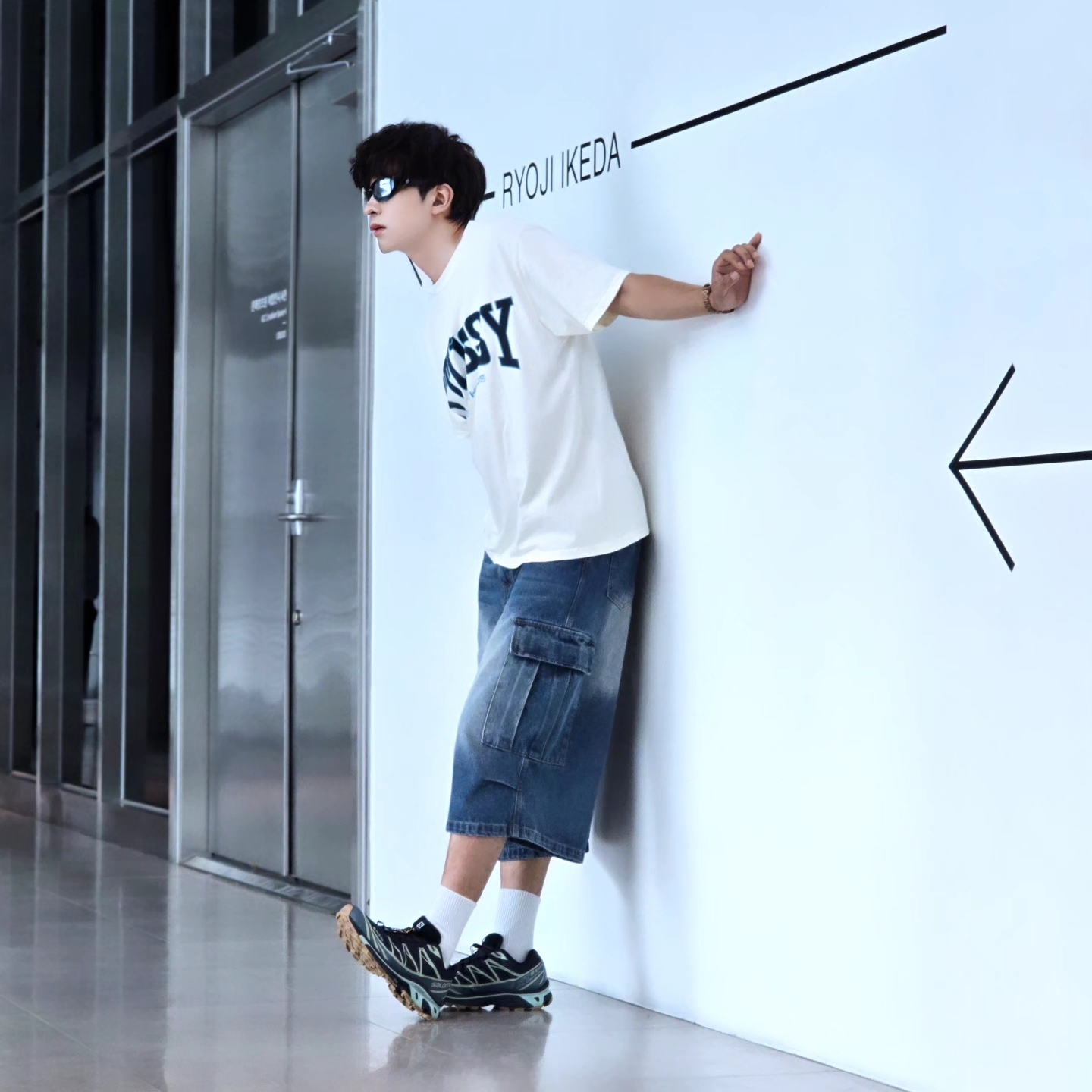 Stussy Burly Threads Pigment Dyed T-Shirt Natural, Salomon XT-6 GTX Carbon Bering Sea 착용 스타일 - 1