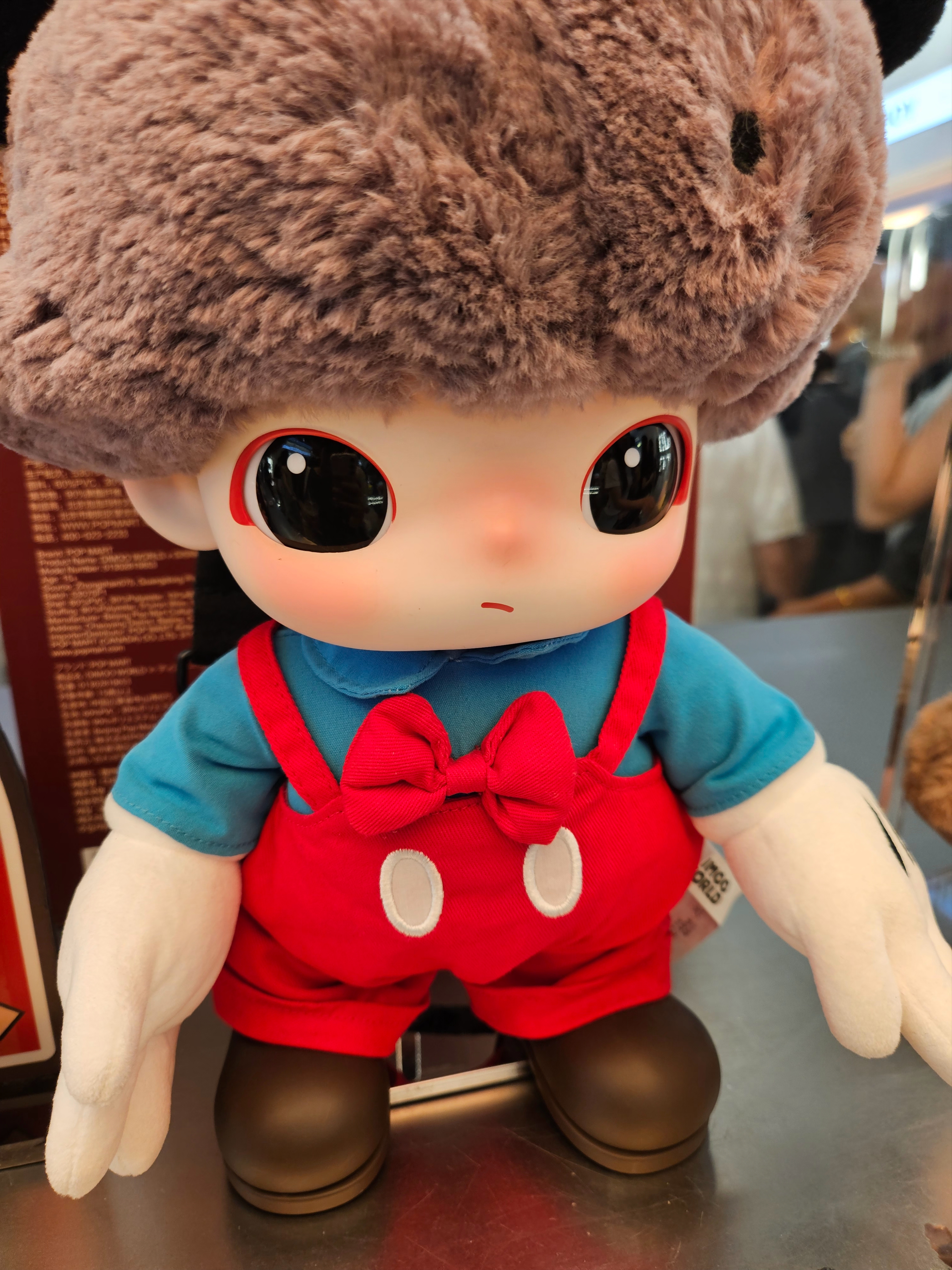 Pop Mart Labubu The Monsters Big Into Energy Series-Rock The Universe Vinyl Plush Doll, Pop Mart Dimoo Crush On Coffee Series Soft Faced Plush Keychain Caramel Coffee (Opened Case) 착용 스타일 - 3