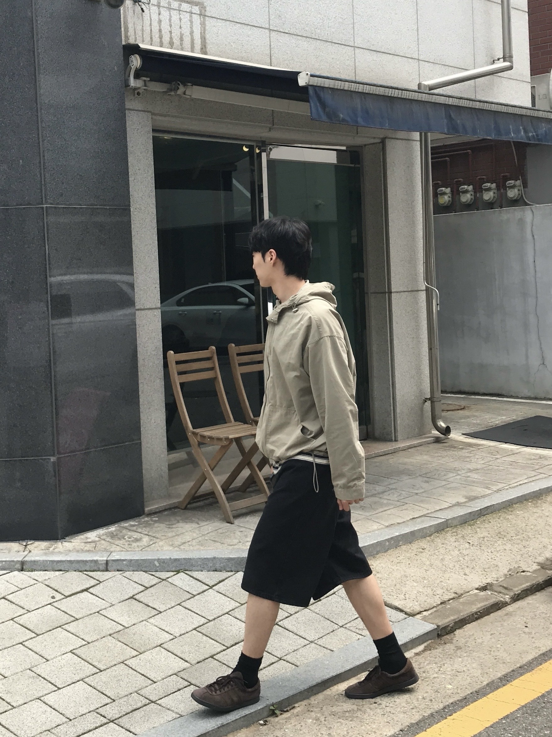 Adidas Tobacco Gruen Dark Brown 착용 스타일 - 2