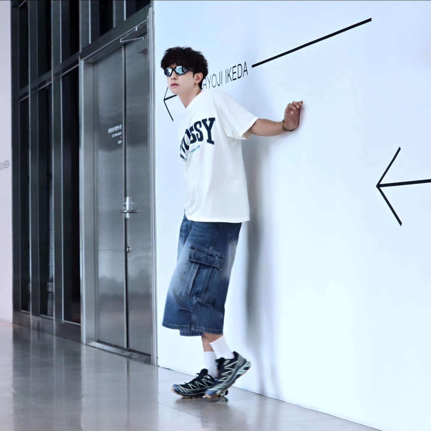 Stussy Burly Threads Pigment Dyed T-Shirt Natural, Salomon XT-6 GTX Carbon Bering Sea 착용 스타일 - 2
