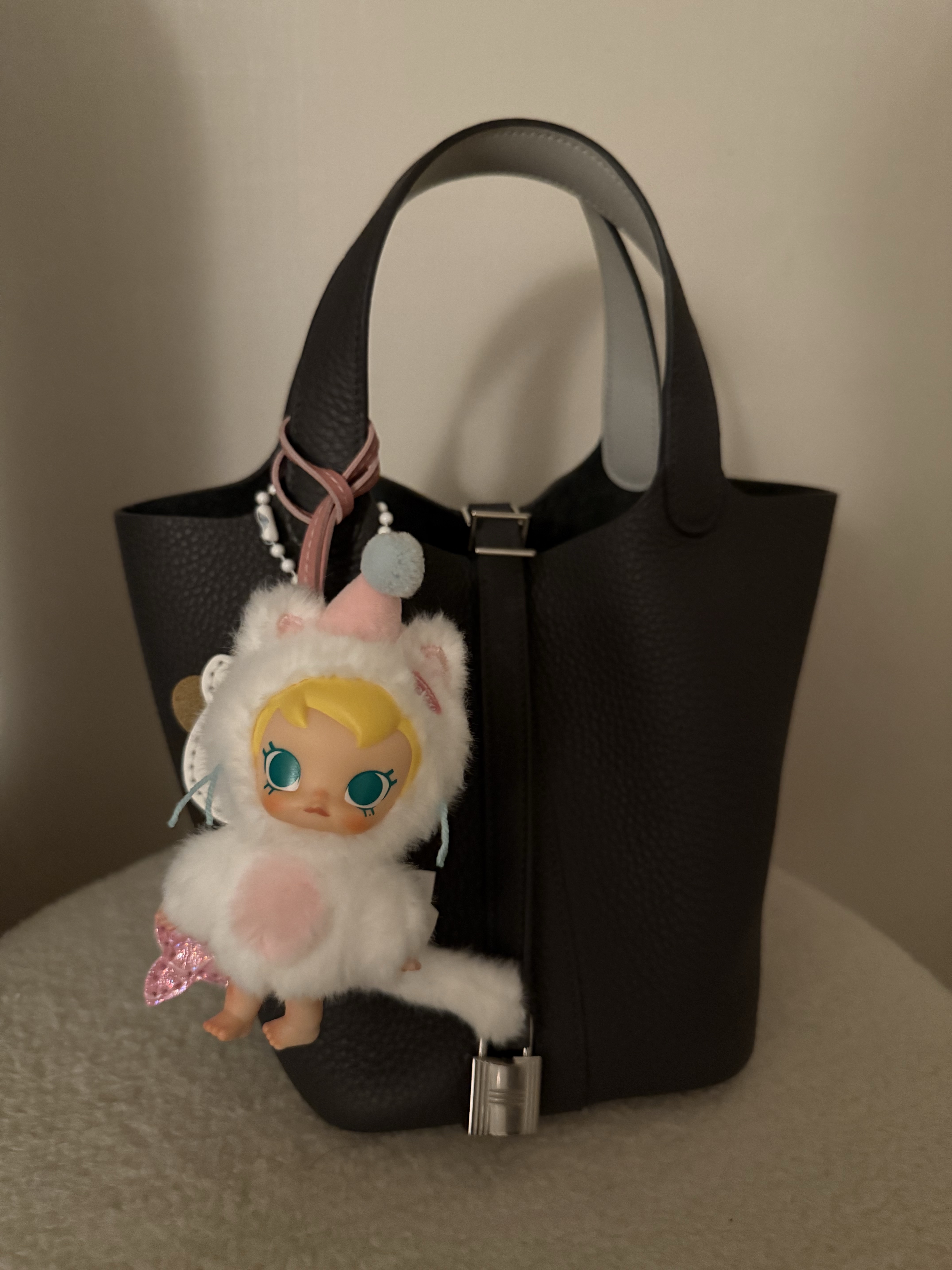 Pop Mart Baby Molly Pocket Friends Series Vinyl Plush Pendant Pet My Head (Opened Case) 착용 스타일