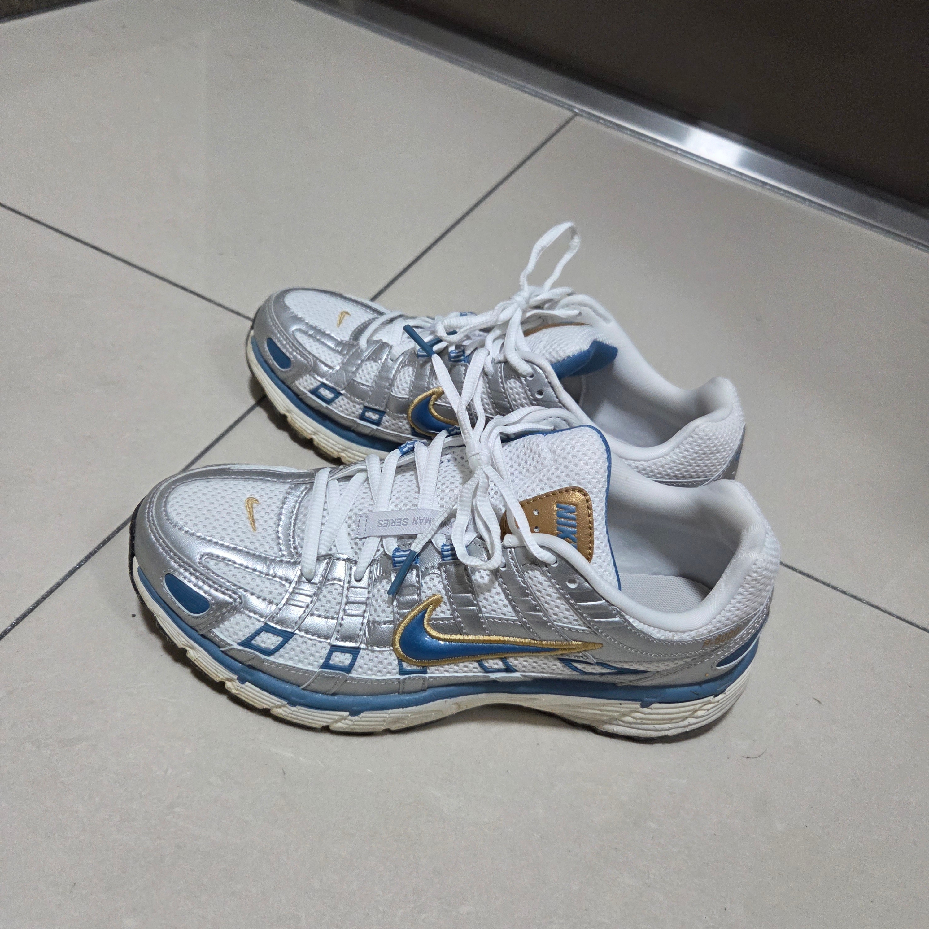 Nike P-6000 White Metallic Silve Pale Ivory Aegean Storm 착용 스타일