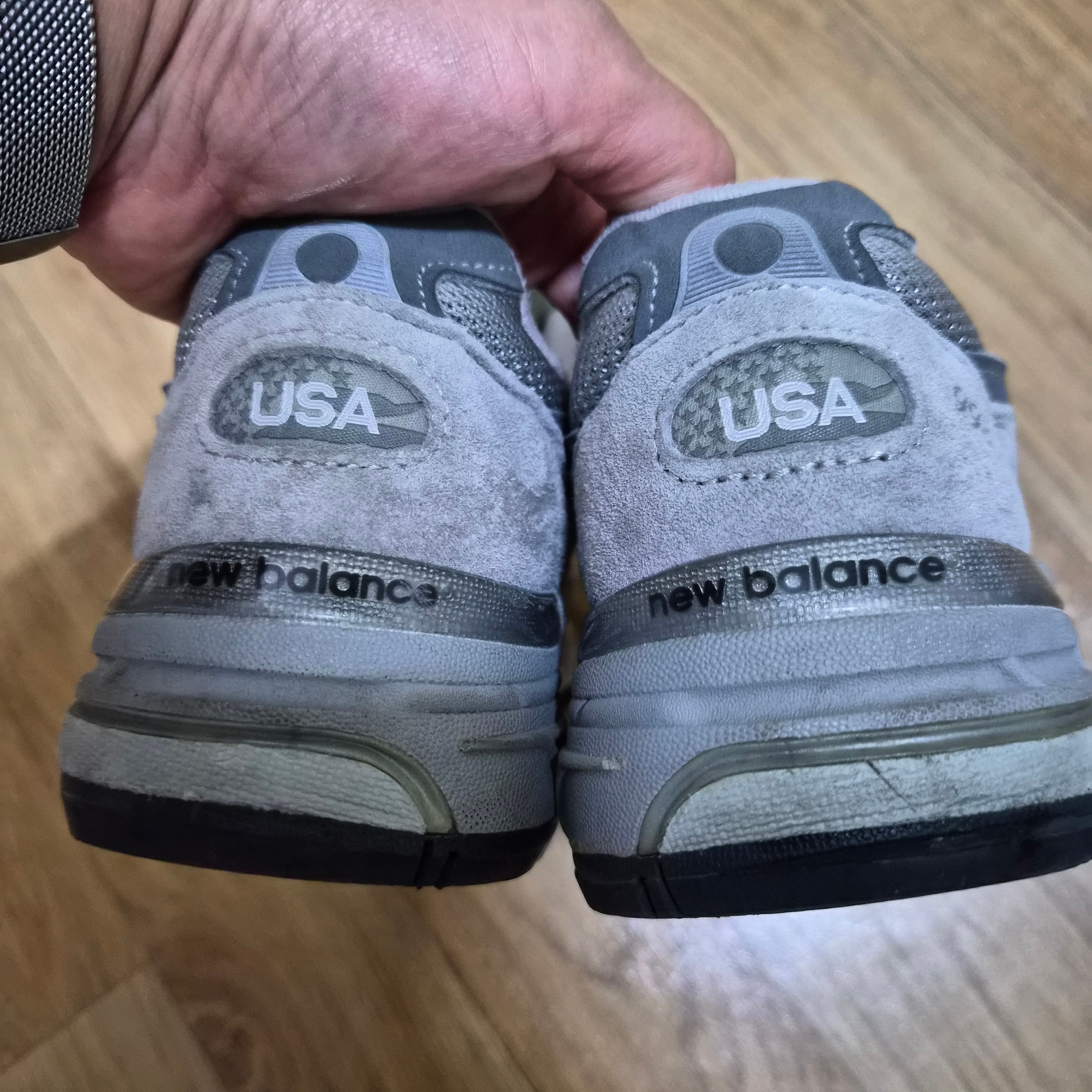 (W) New Balance 993 Made in USA Grey - B Standard 착용 스타일