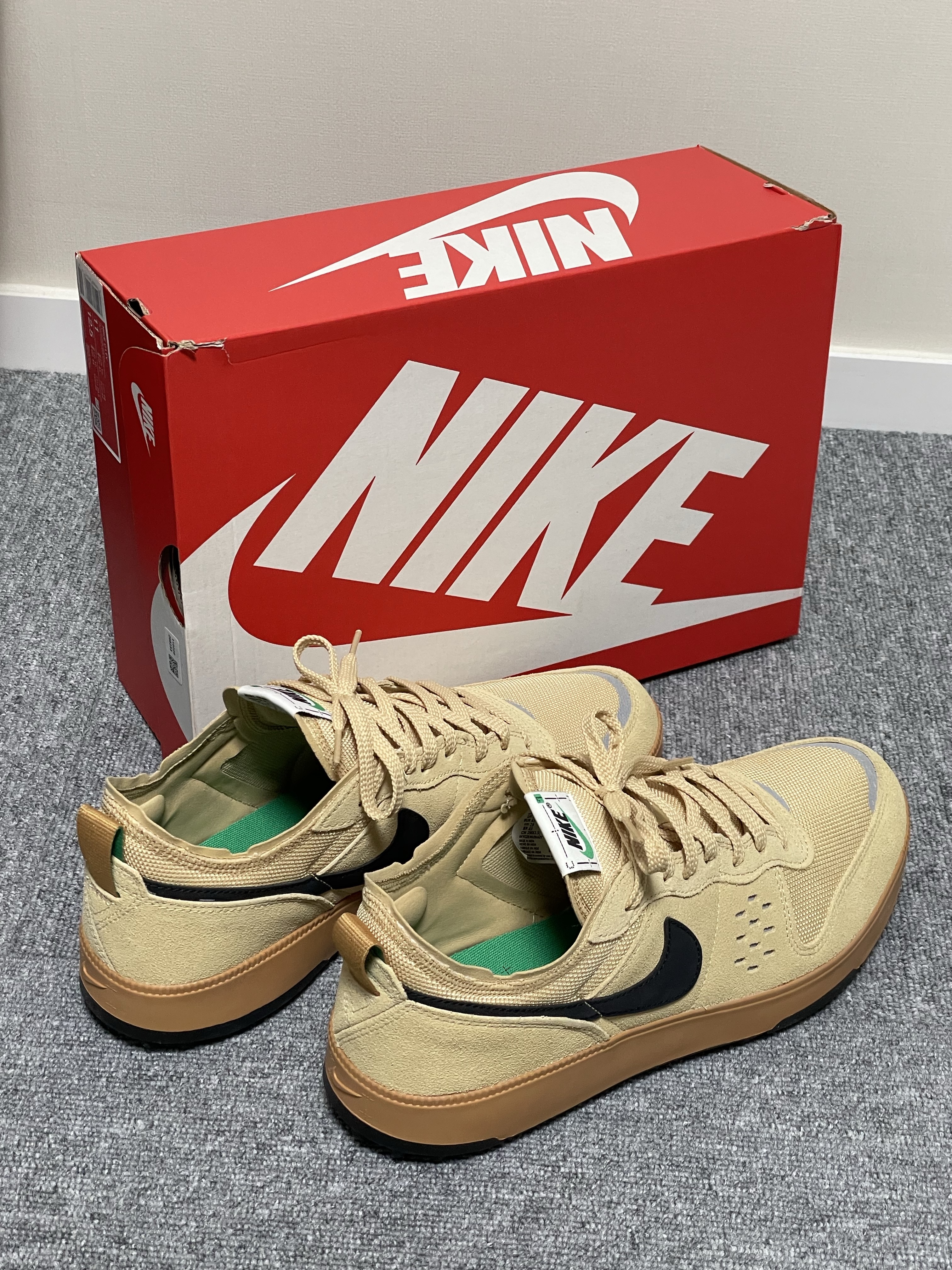 Nike C1TY Brownstone Flax Sesame 착용 스타일