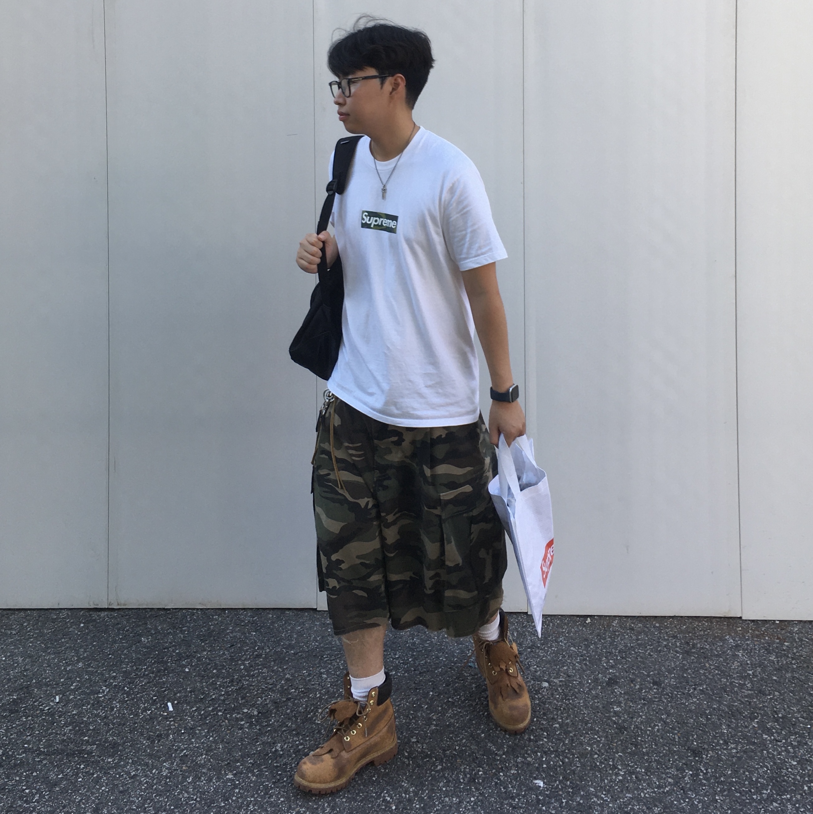 Supreme Playboi Carti T-Shirt Black - 25FW, Timberland x Surgery 6 inch Boot Yellow - Wide 착용 스타일 - 1