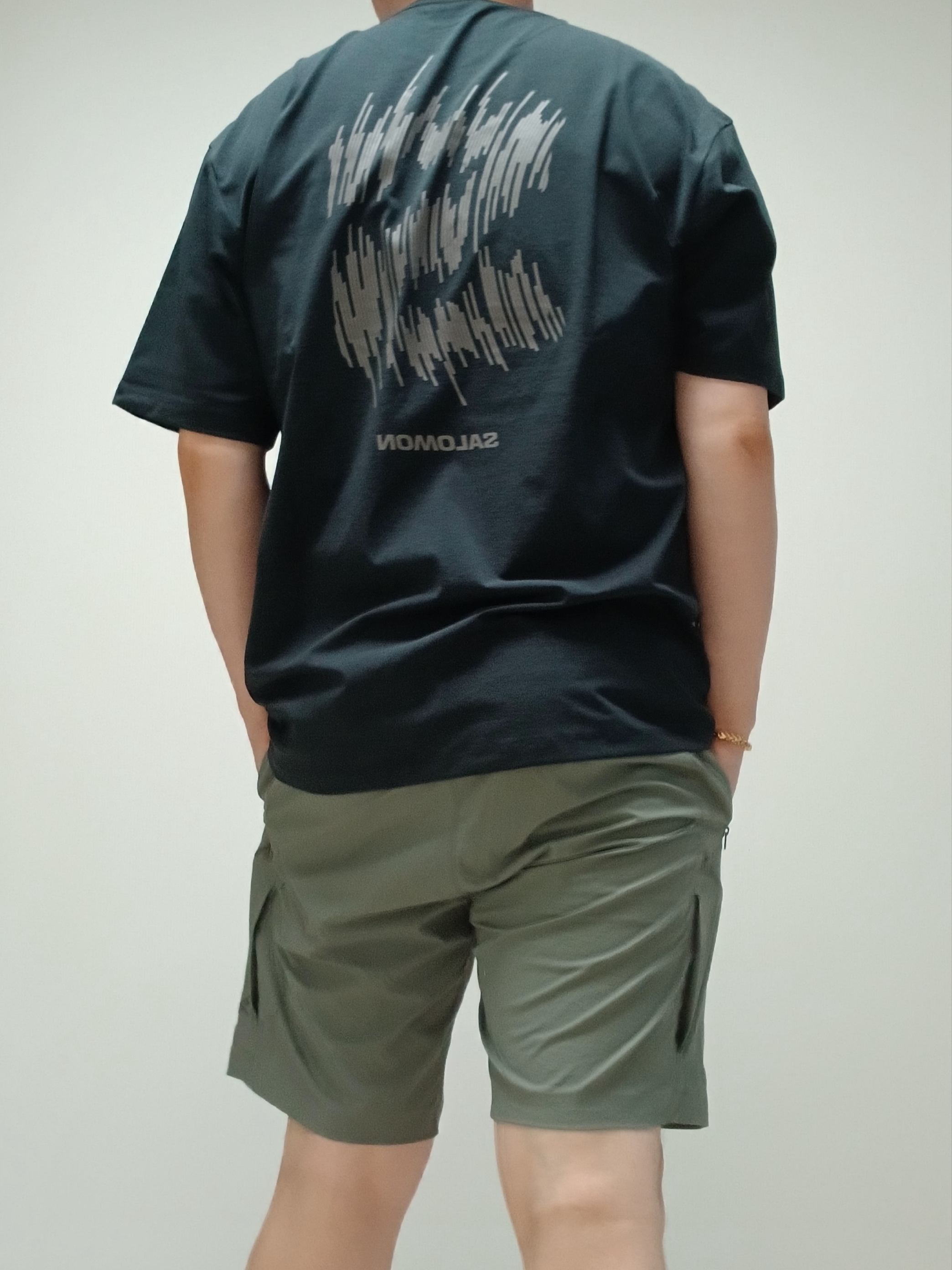 Arc'teryx Gamma Quick Dry Shorts 9 Inch Black, Hoka Ora Athletic Slide Black White 착용 스타일 - 6