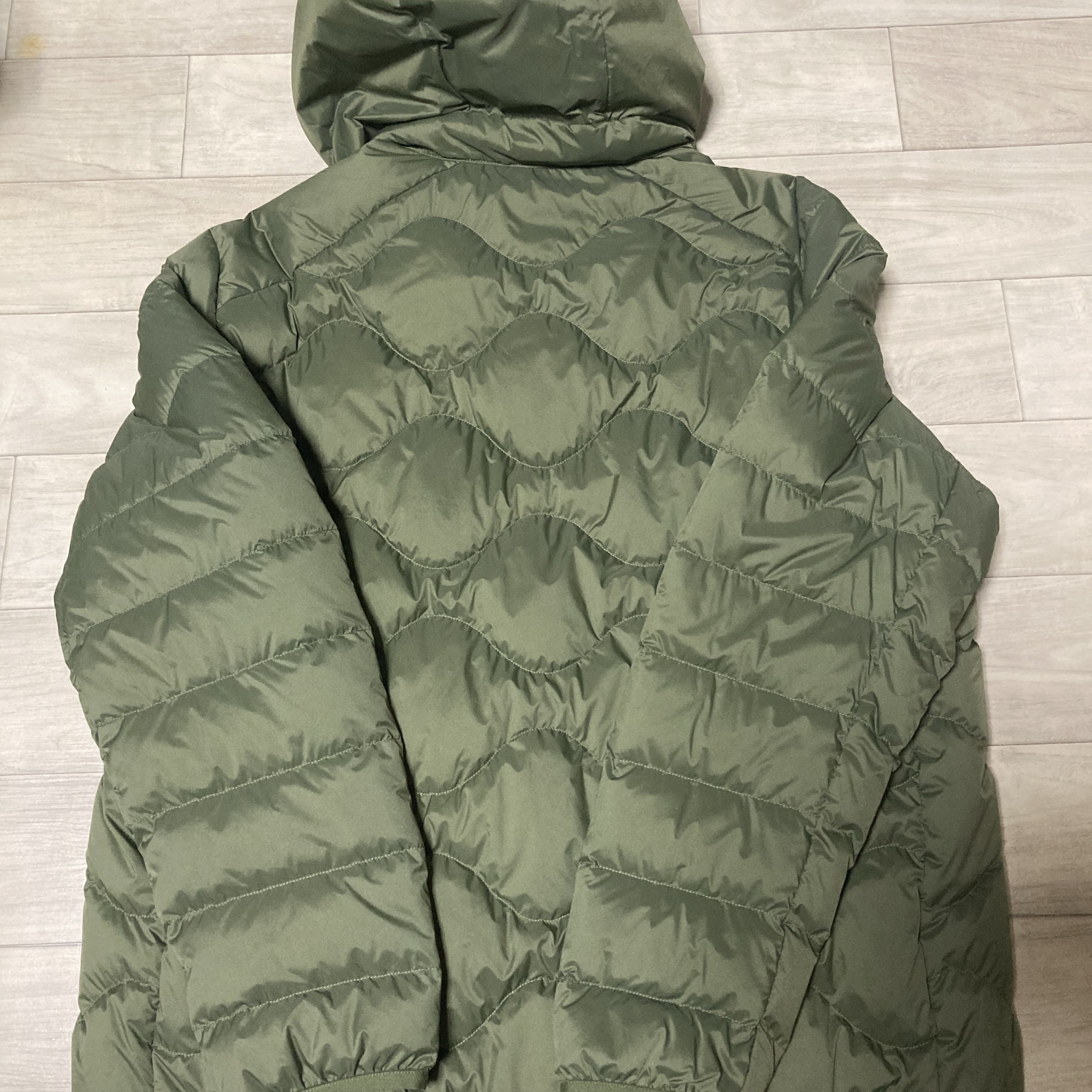 Uniqlo  x JW Anderson Ultralight Down Parka Olive - KR 착용 스타일 - 2