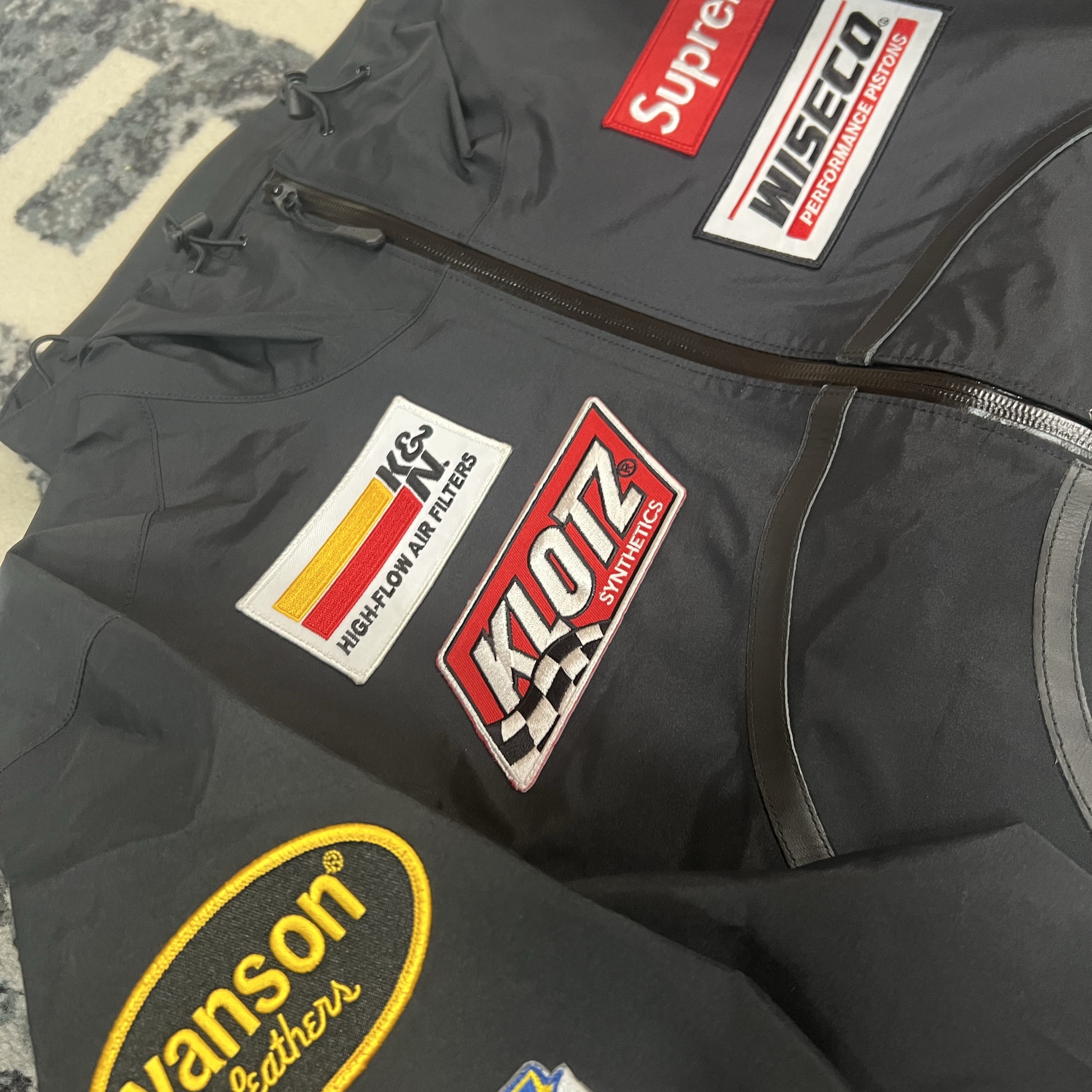Supreme x Vanson Leathers Gore-Tex Shell Jacket Black - 25FW 착용 스타일 - 4