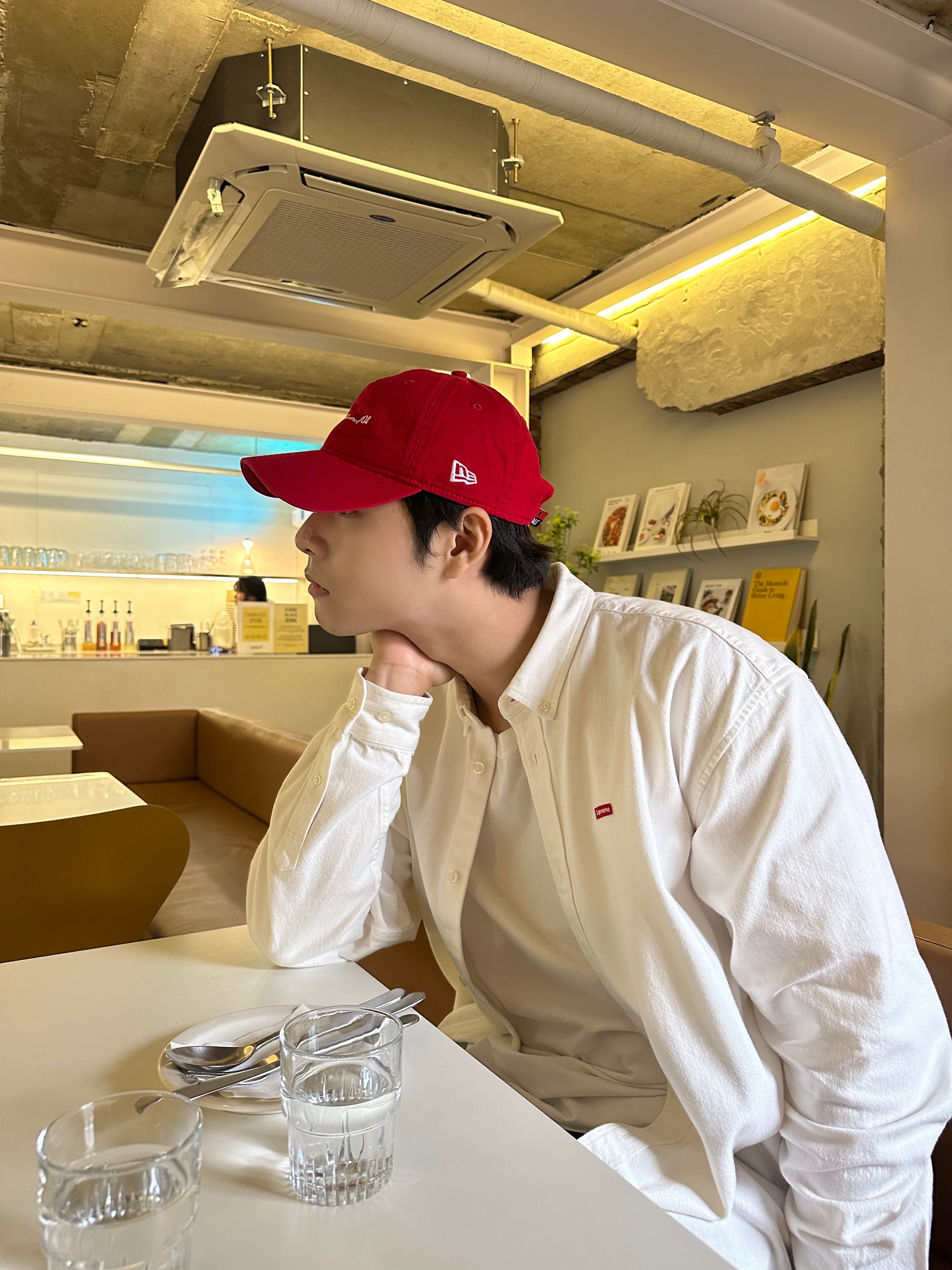 Supreme Small Box Denim Shirt White - 25SS 착용 스타일 - 2