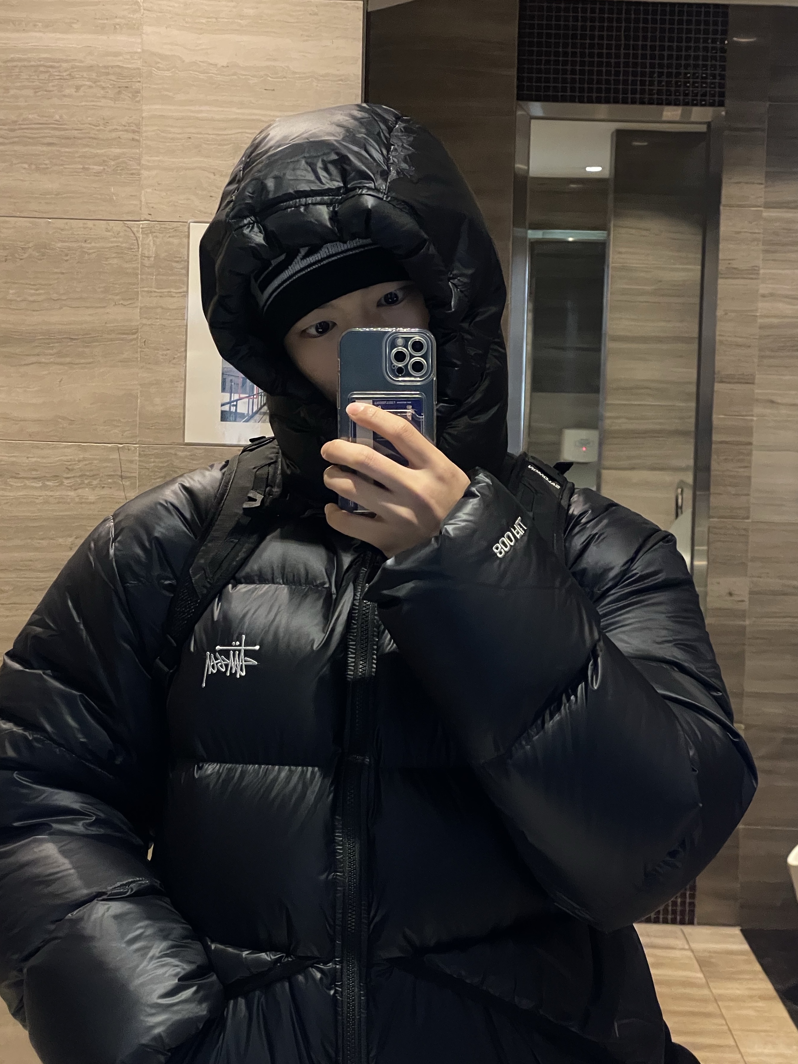 Stussy Down Parka Micro Ripstop Phantom Black, Salomon Trailblazer 30 Black 착용 스타일 - 2