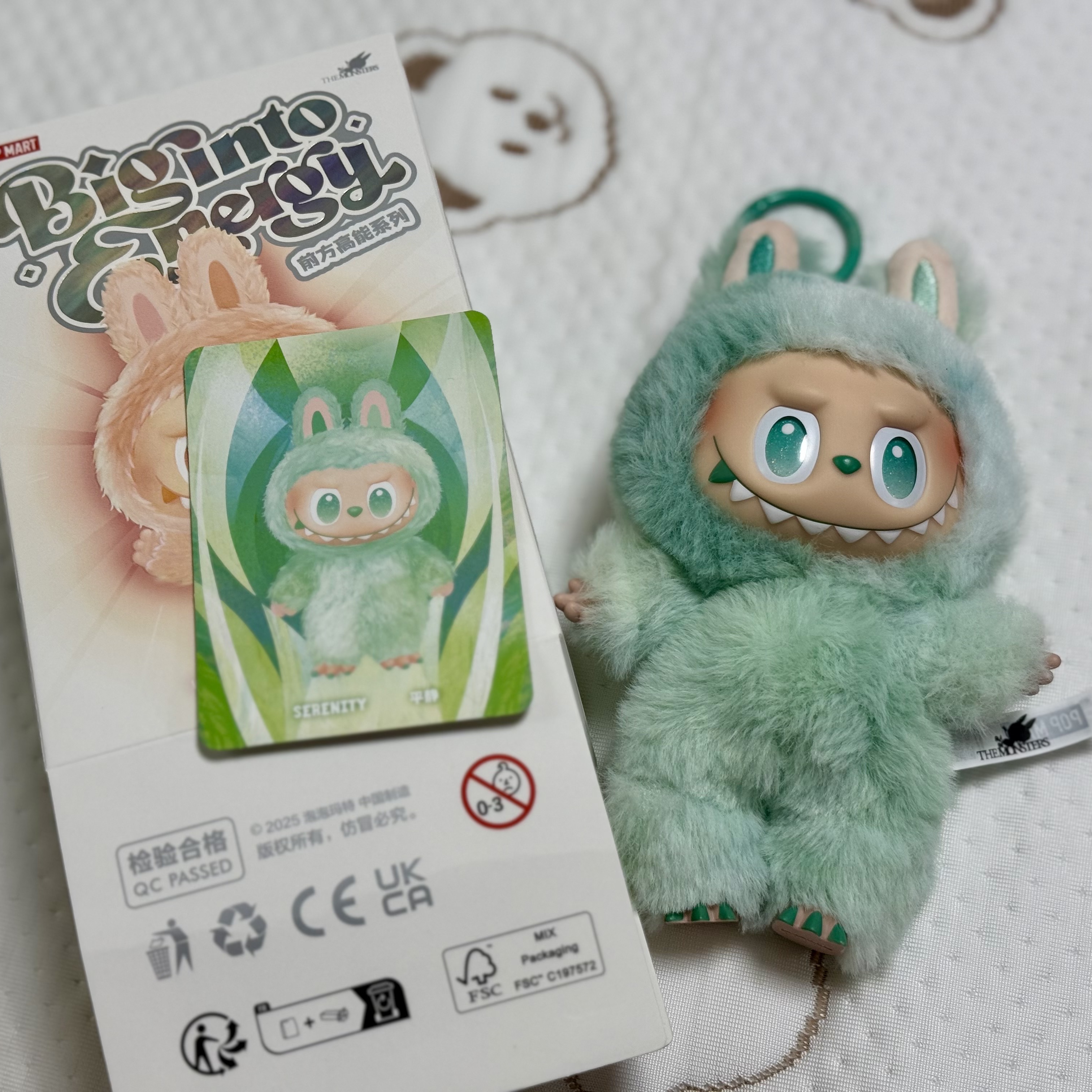 Pop Mart Labubu The Monsters Highlight Series Serenity Keyring (Opened Case) 착용 스타일