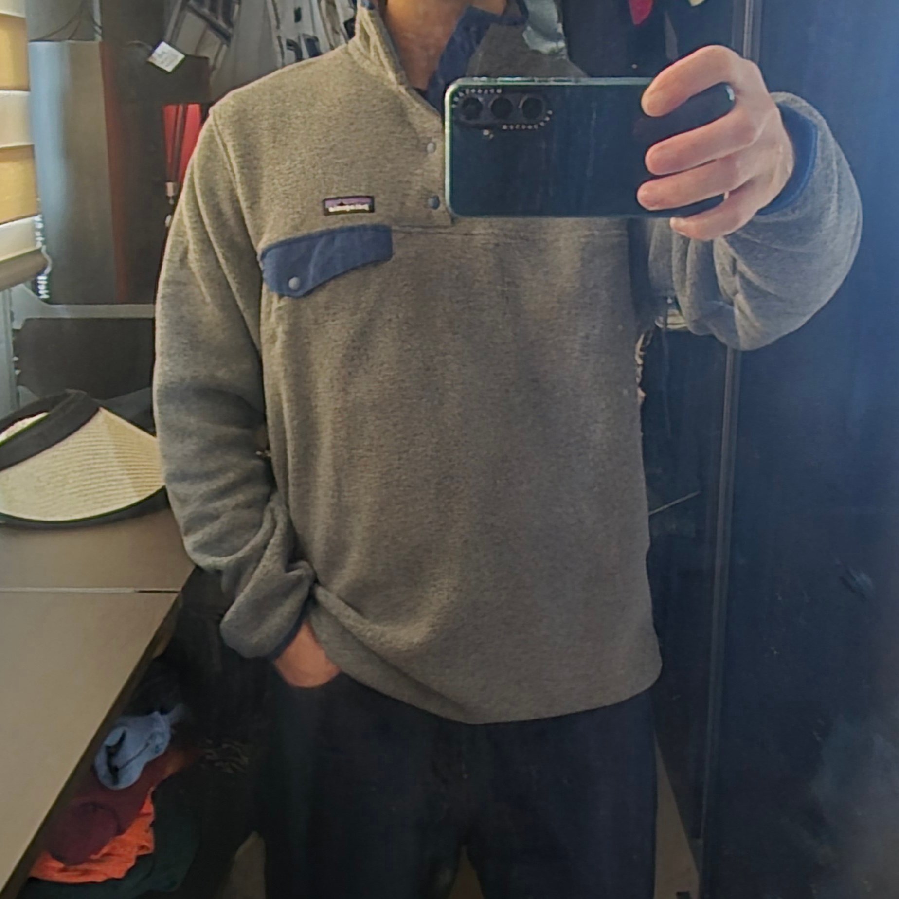 Patagonia Lightweight Synchilla Snap-T Fleece Pullover Nickel Blue 착용 스타일 - 2