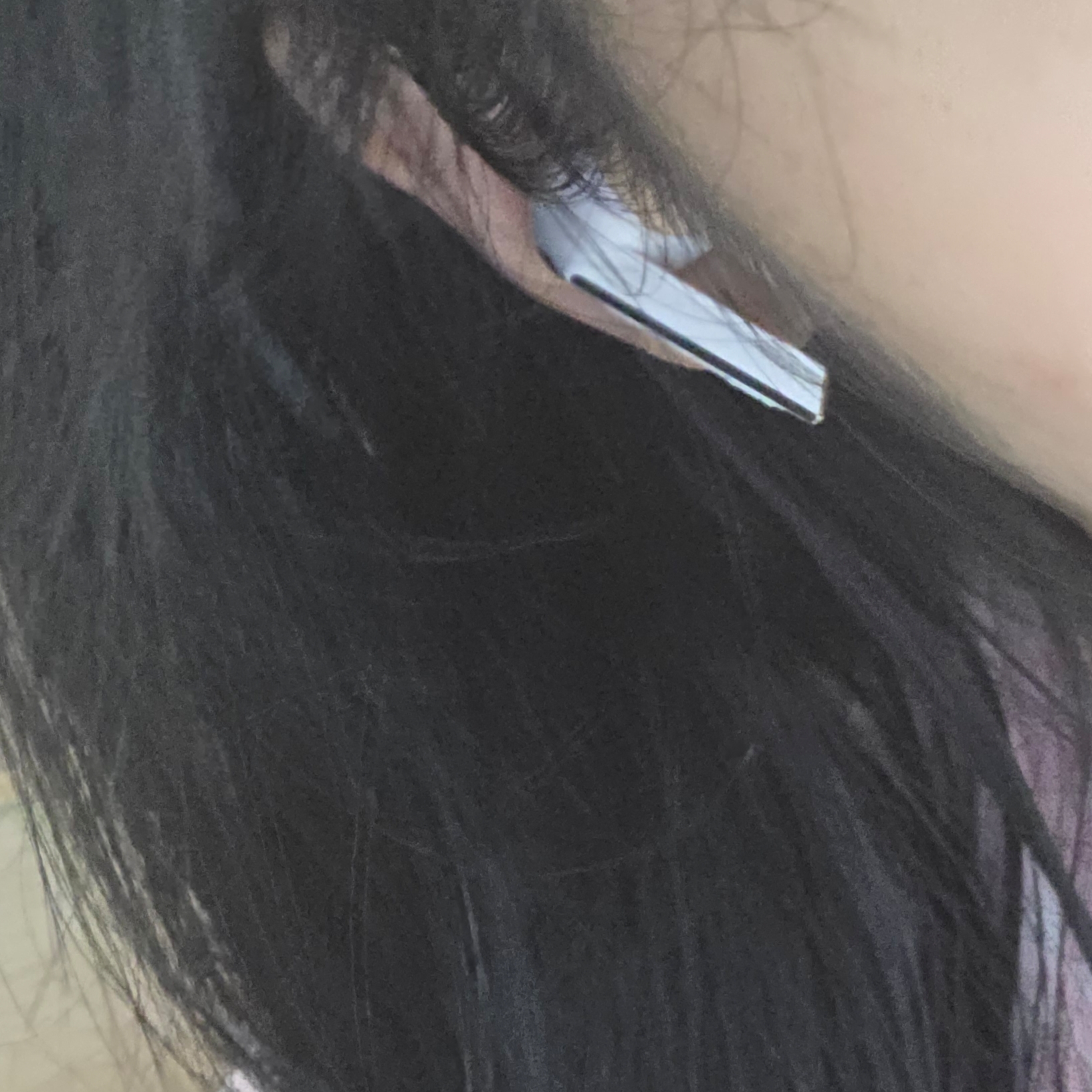 Samsung Galaxy Buds3 White 착용 스타일