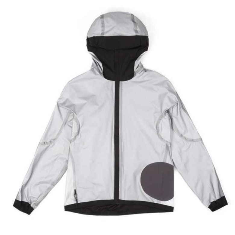 Satisfy Pertex 3L Fly Rain Jacket Black, Satisfy Mothtech T-Shirt Aged Black 착용 스타일 - 2