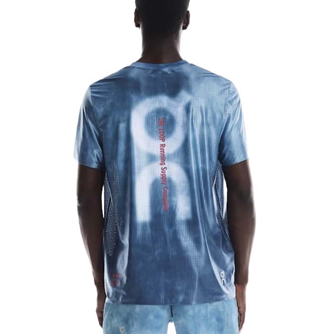 On Running x Pleasures x The Loop Pace T-Shirt Nile, On Running x Pleasures x The Loop Shorts Blizzard 착용 스타일 - 3
