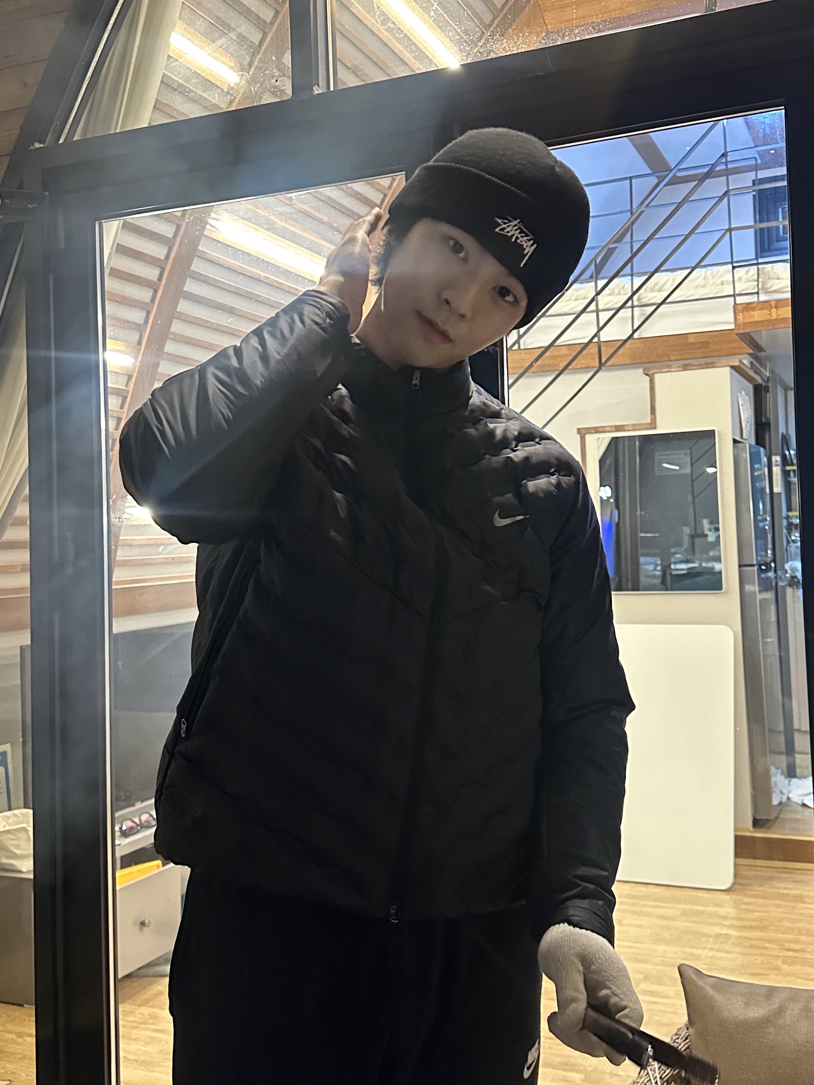 Nike Therma-Fit ADV Aeroloft Repel Down Running Jacket Black - Asia, Stussy x Our Legacy Yin Yang Beanie Black 착용 스타일 - 3