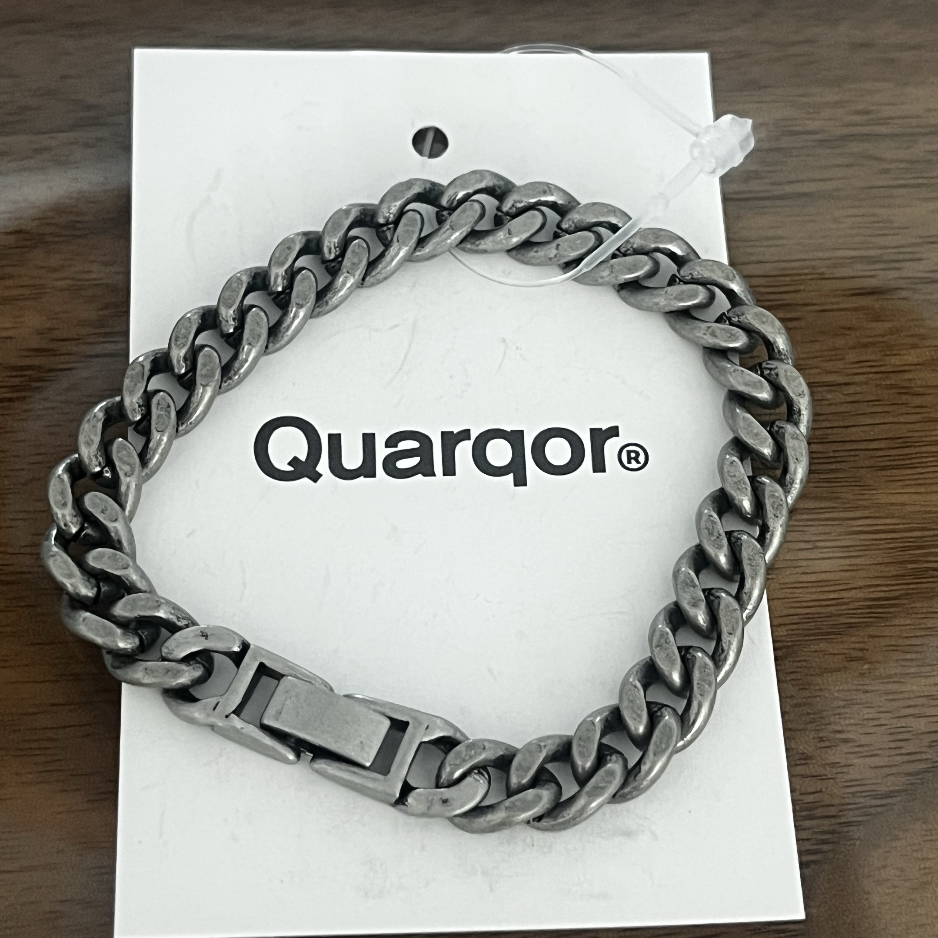 Quarqor #5302 Bracelet 착용 스타일