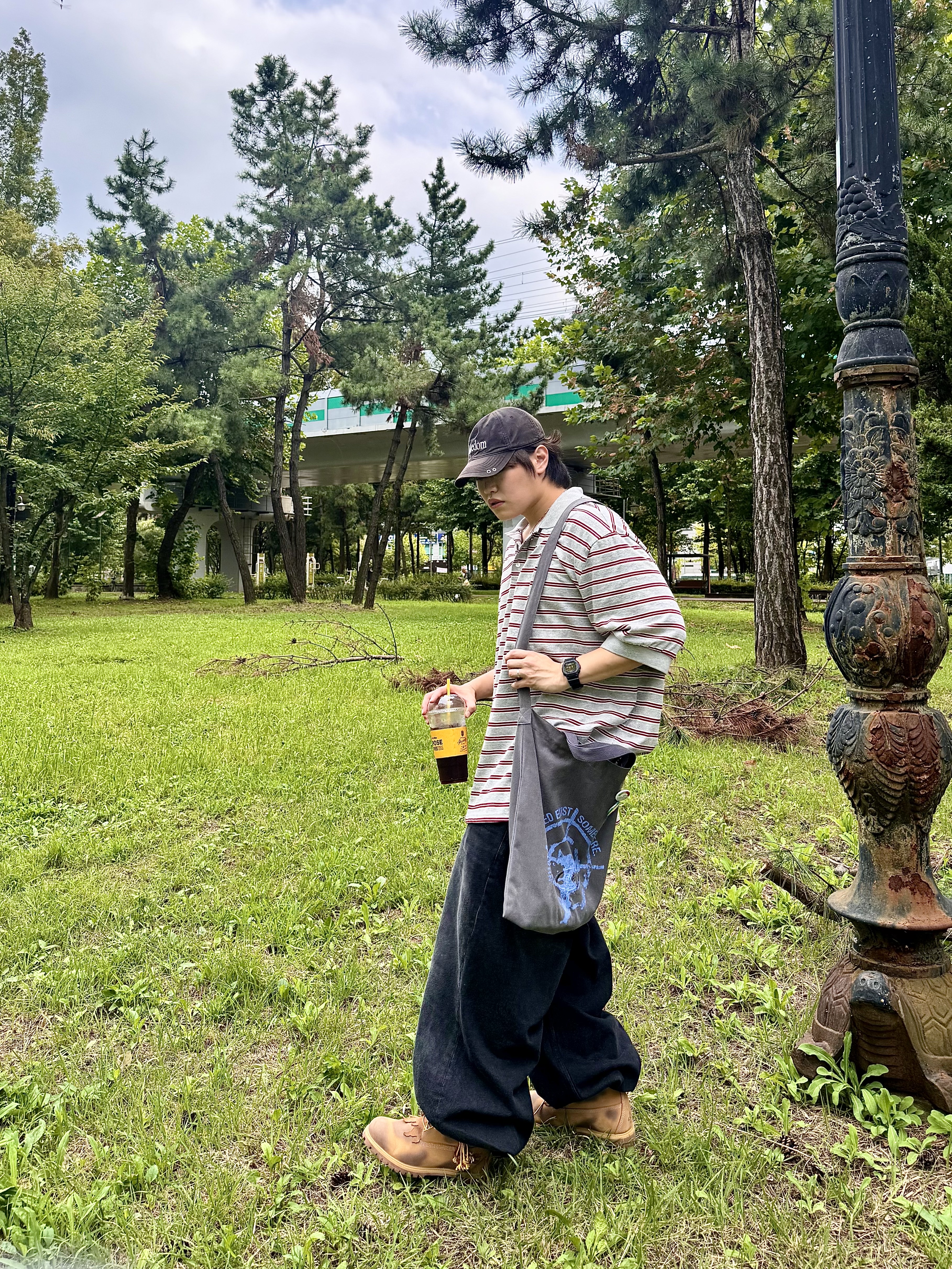 MJD Oversized Stripe Polo Melange Grey, Timberland x Surgery 6 inch Boot Yellow - Wide 착용 스타일 - 1