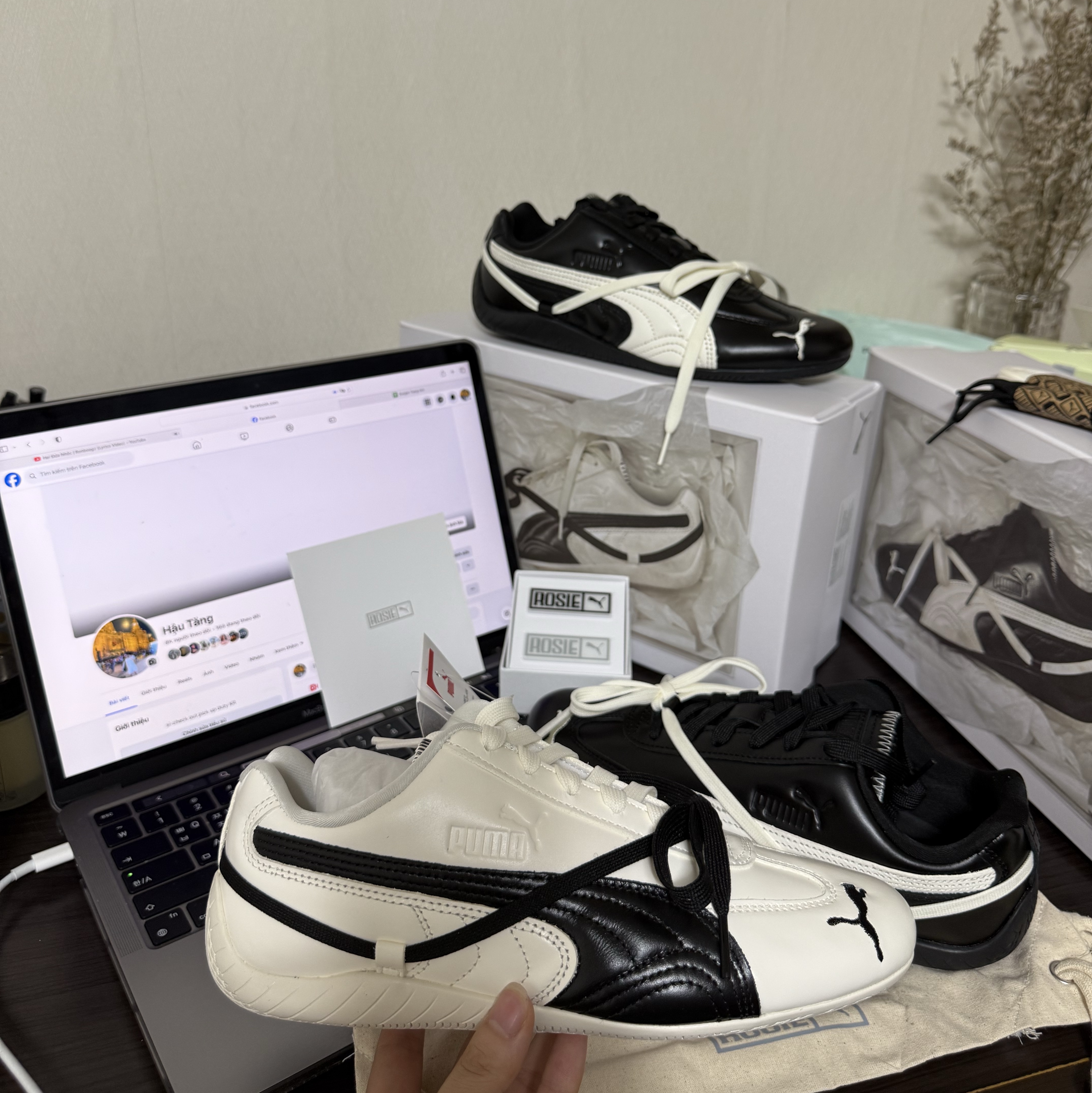 (W) Puma x Rosé Speedcat PRM Black Warm White, (W) Puma x Rosé Speedcat LEA Warm White Black 착용 스타일