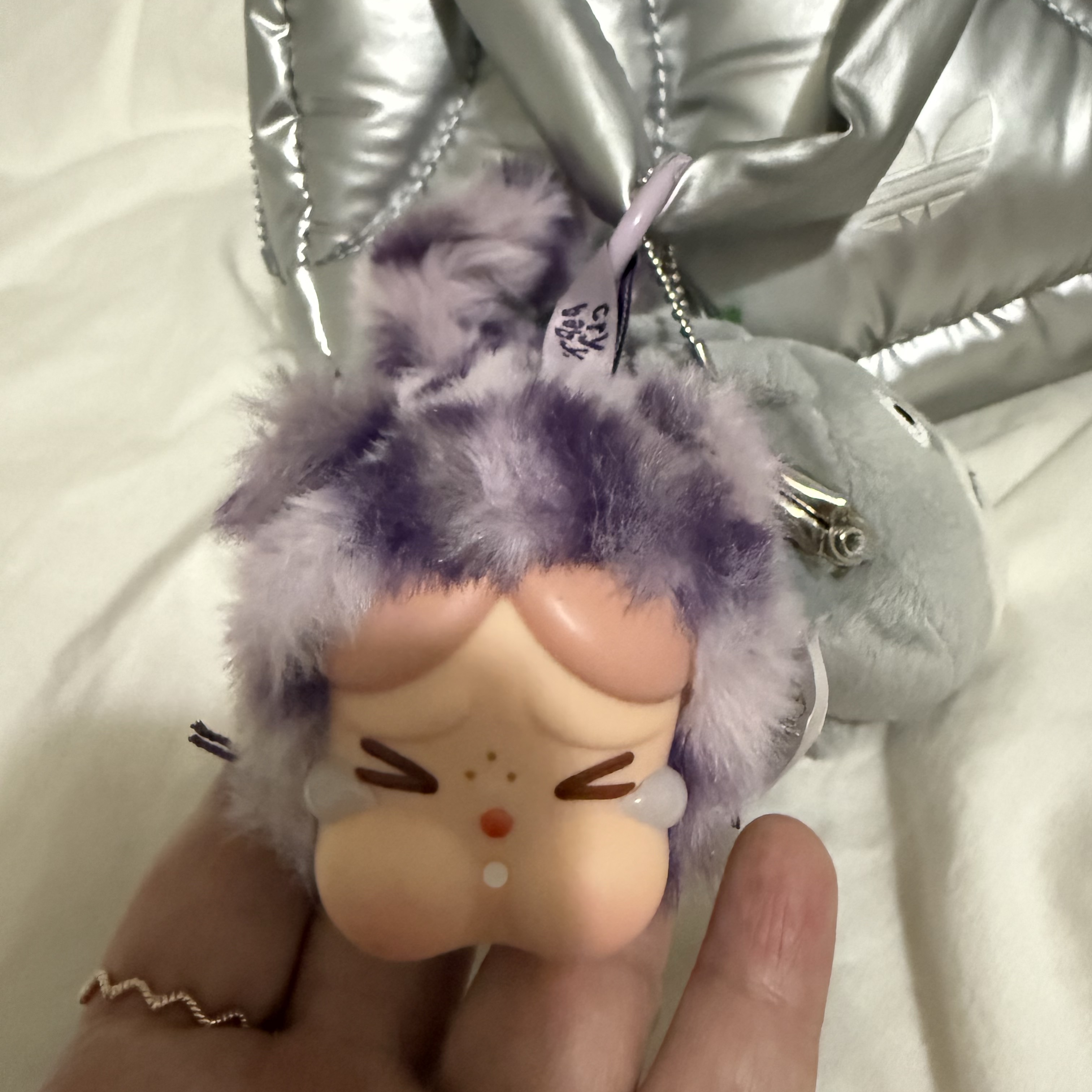 Pop Mart Crybaby Wild But Cutie Series Vinyl Plush Pendant (1 Blind Box) 착용 스타일 - 3