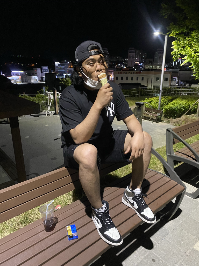 KREAM 프로필 이미지