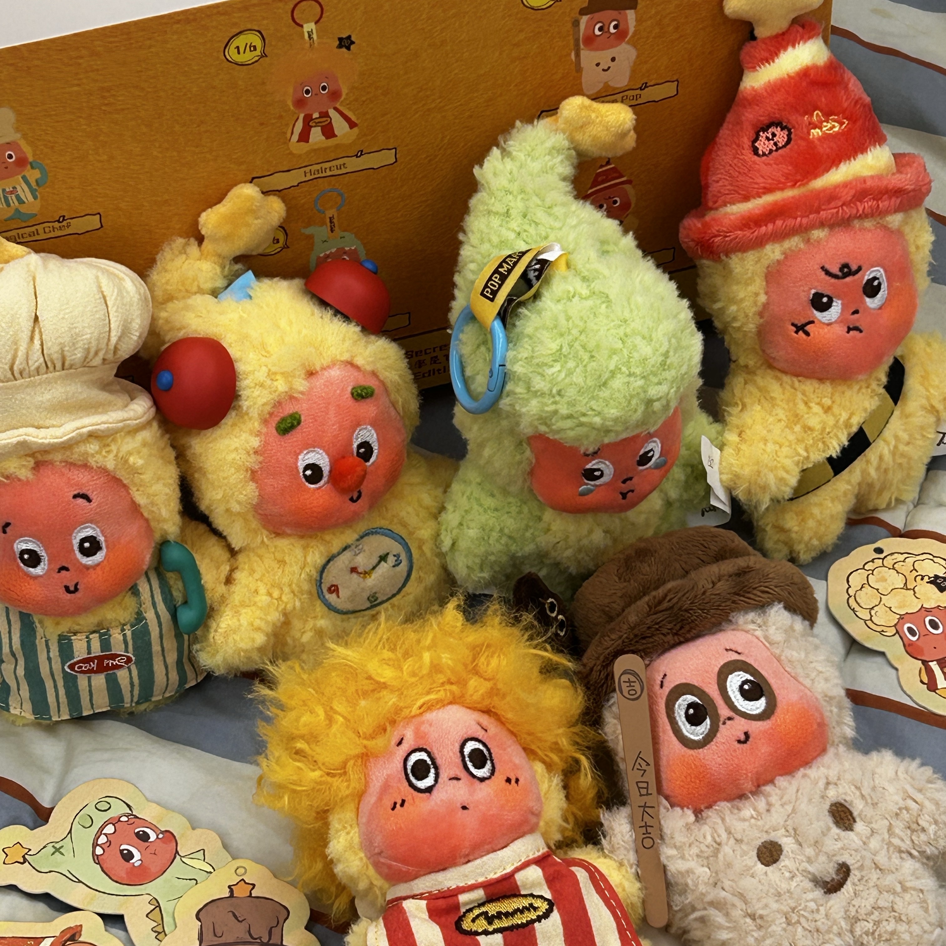 Pop Mart Twinkle Twinkle Be A Little Star Series Plush Pendant Sealed Case (6 Blind Boxes) 착용 스타일 - 2