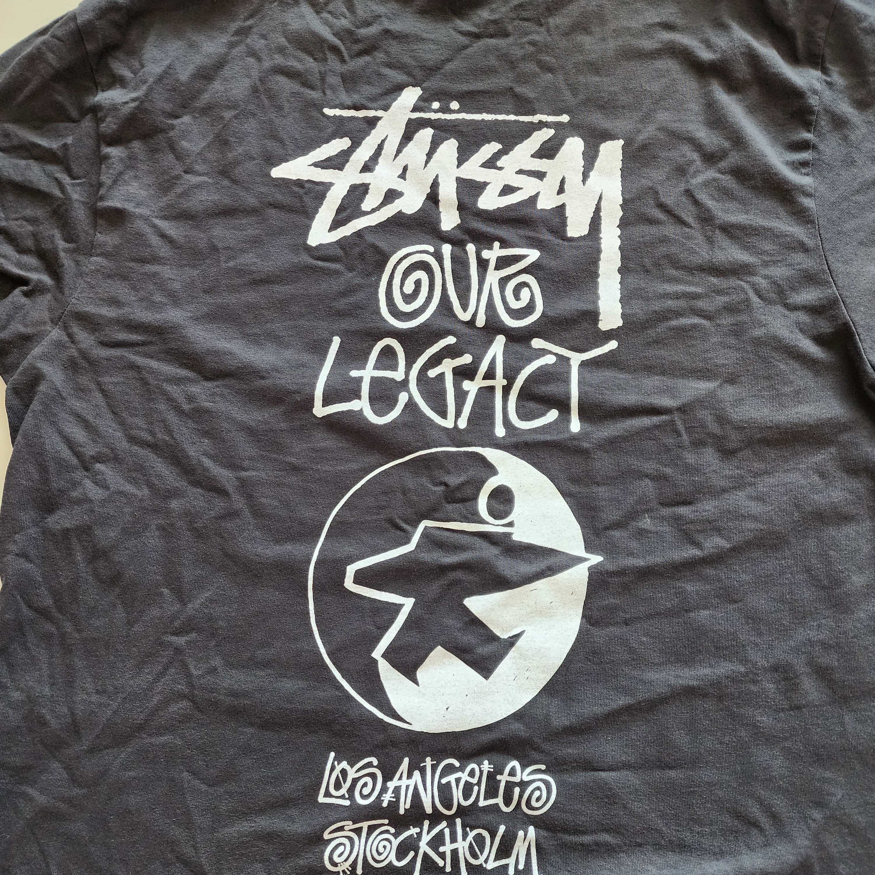 Stussy x Our Legacy Surfman Pigment Dyed T-Shirt Black 착용 스타일