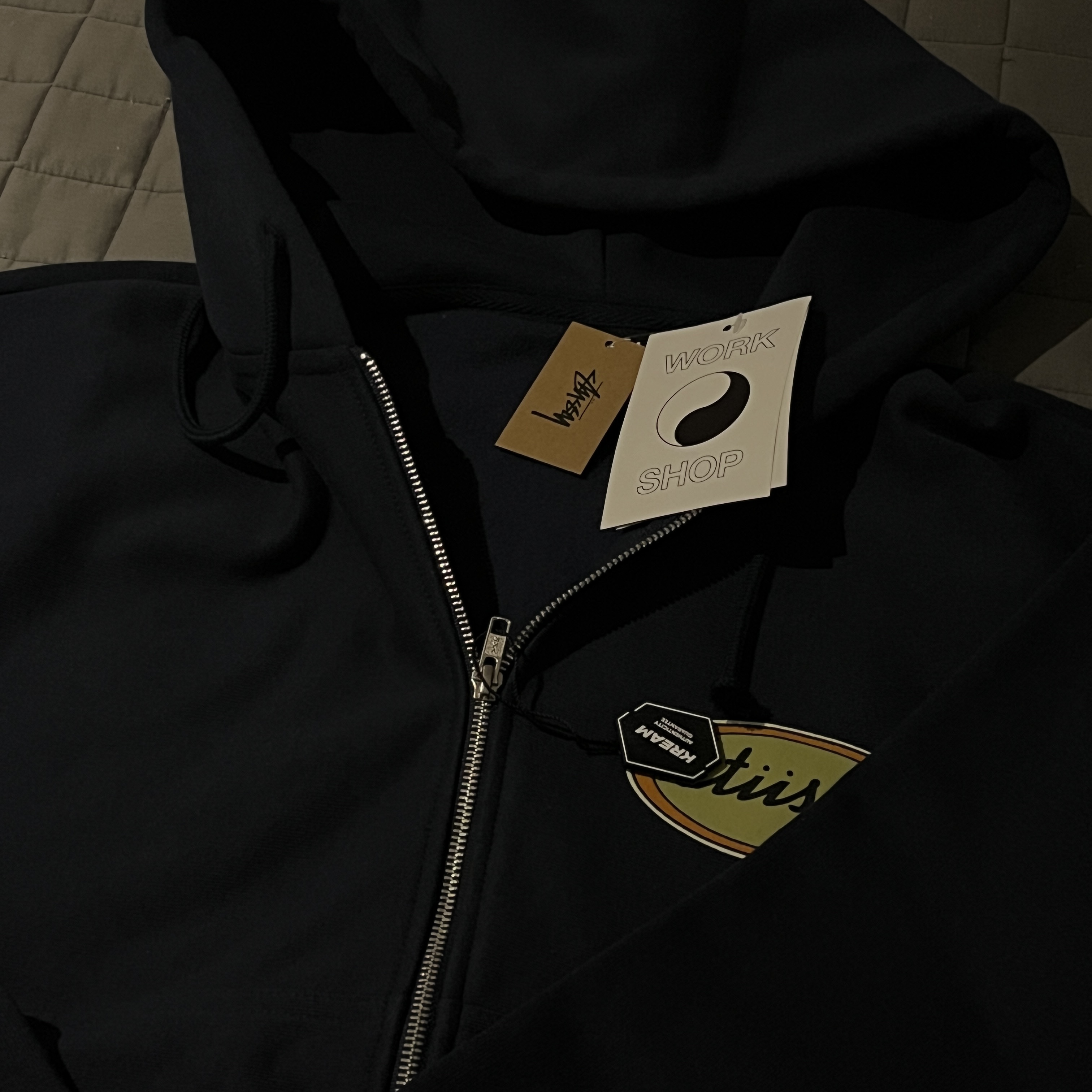 Stussy x Our Legacy Work Shop Oval Zip Hoodie Navy 착용 스타일