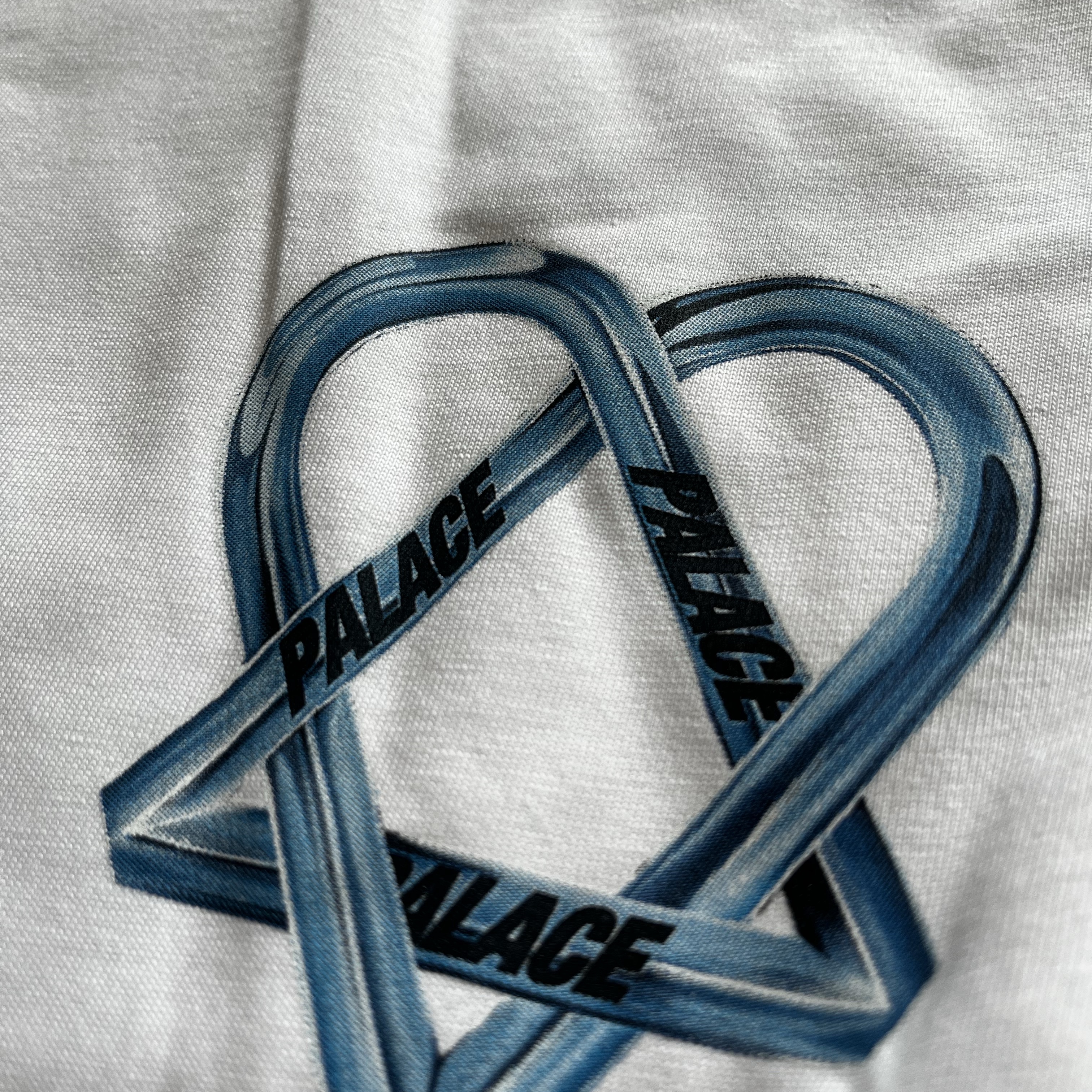 Palace x HIM Gram T-Shirt White - 25FW 착용 스타일