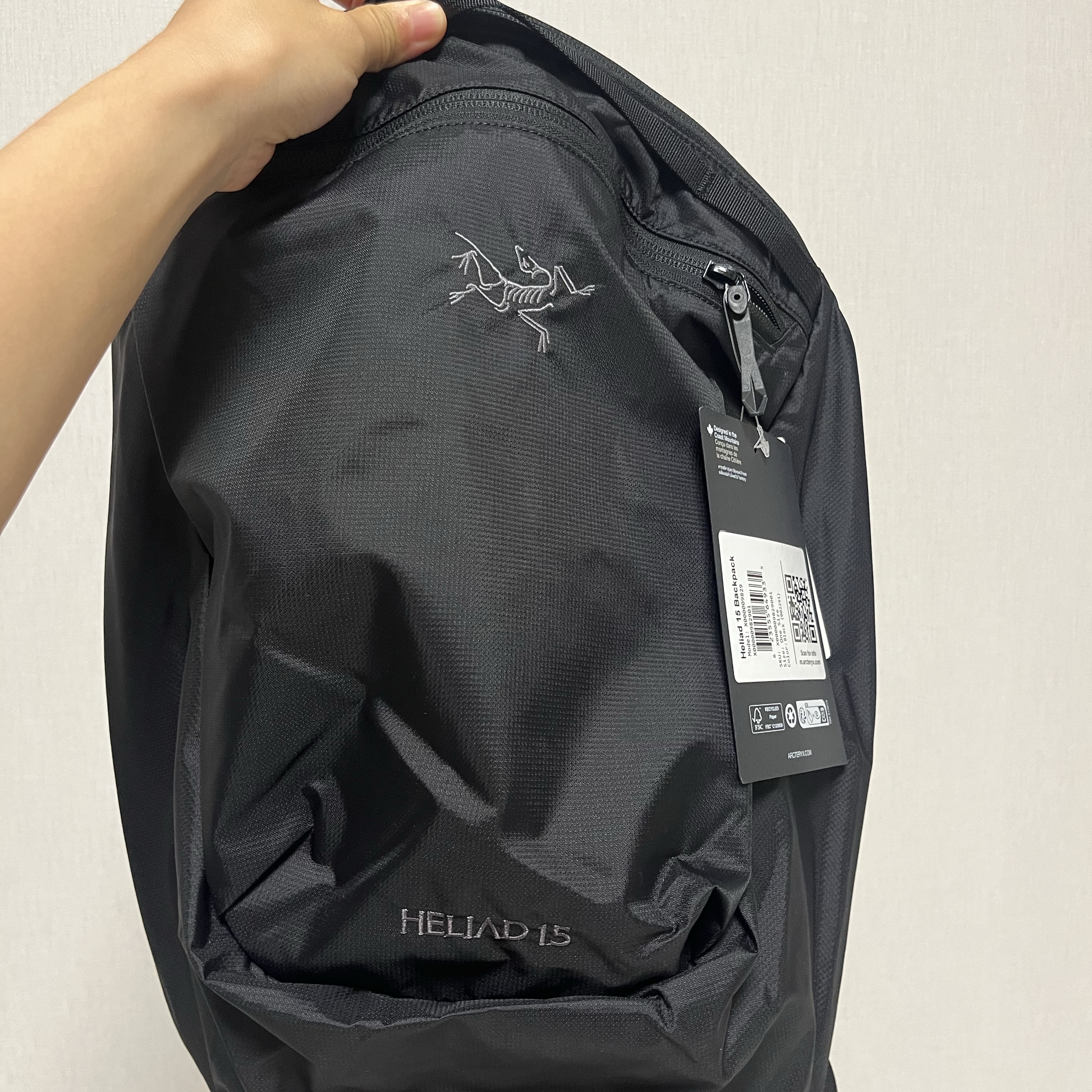 Arc'teryx Heliad 15 Backpack Black 착용 스타일