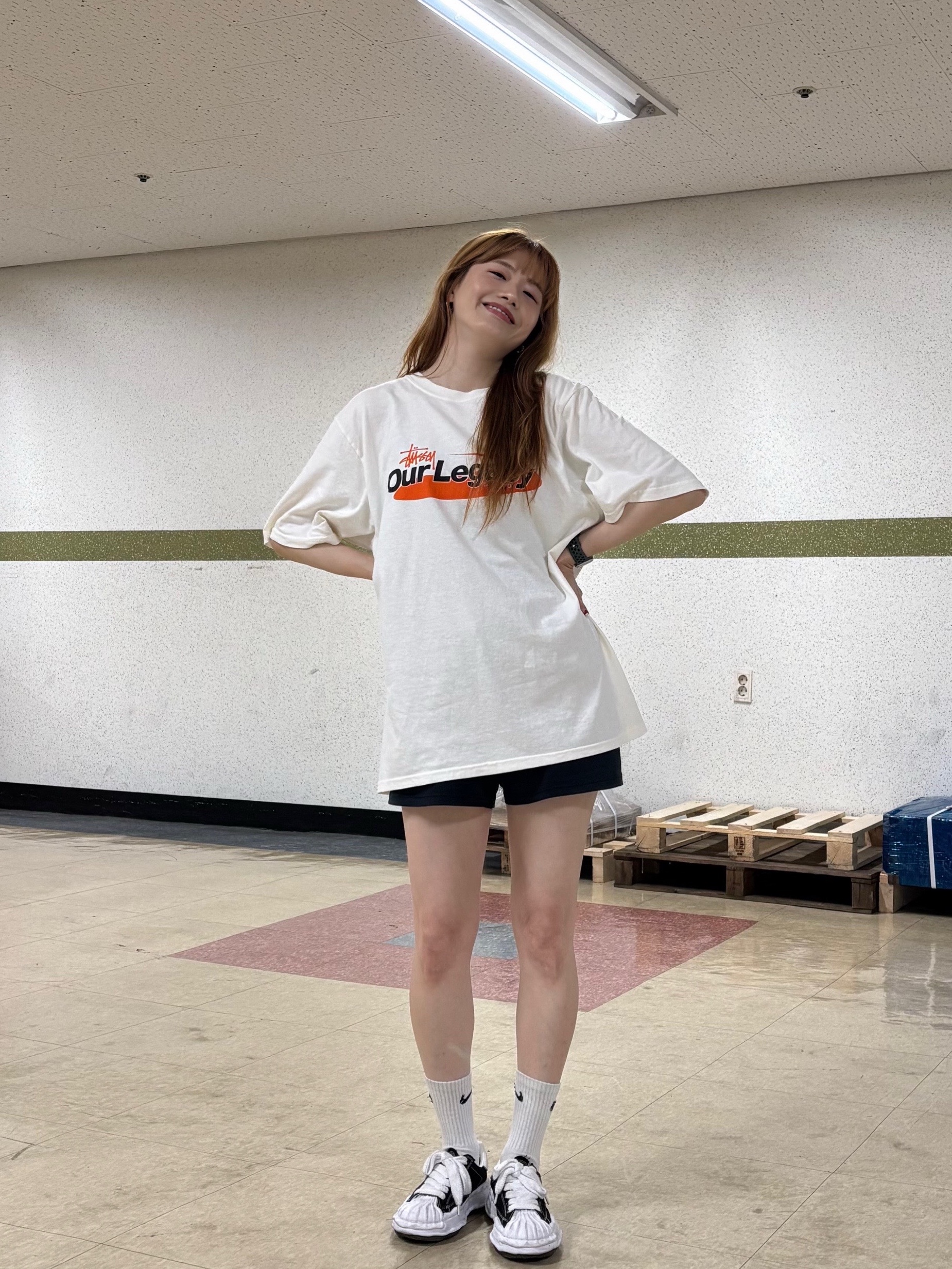 Stussy x Our Legacy Work Shop Swirl Pigment Dyed T-Shirt Natural, Maison Mihara Yasuhiro Blakey OG Sole Canvas Low-top Sneakers Black White 착용 스타일 - 7