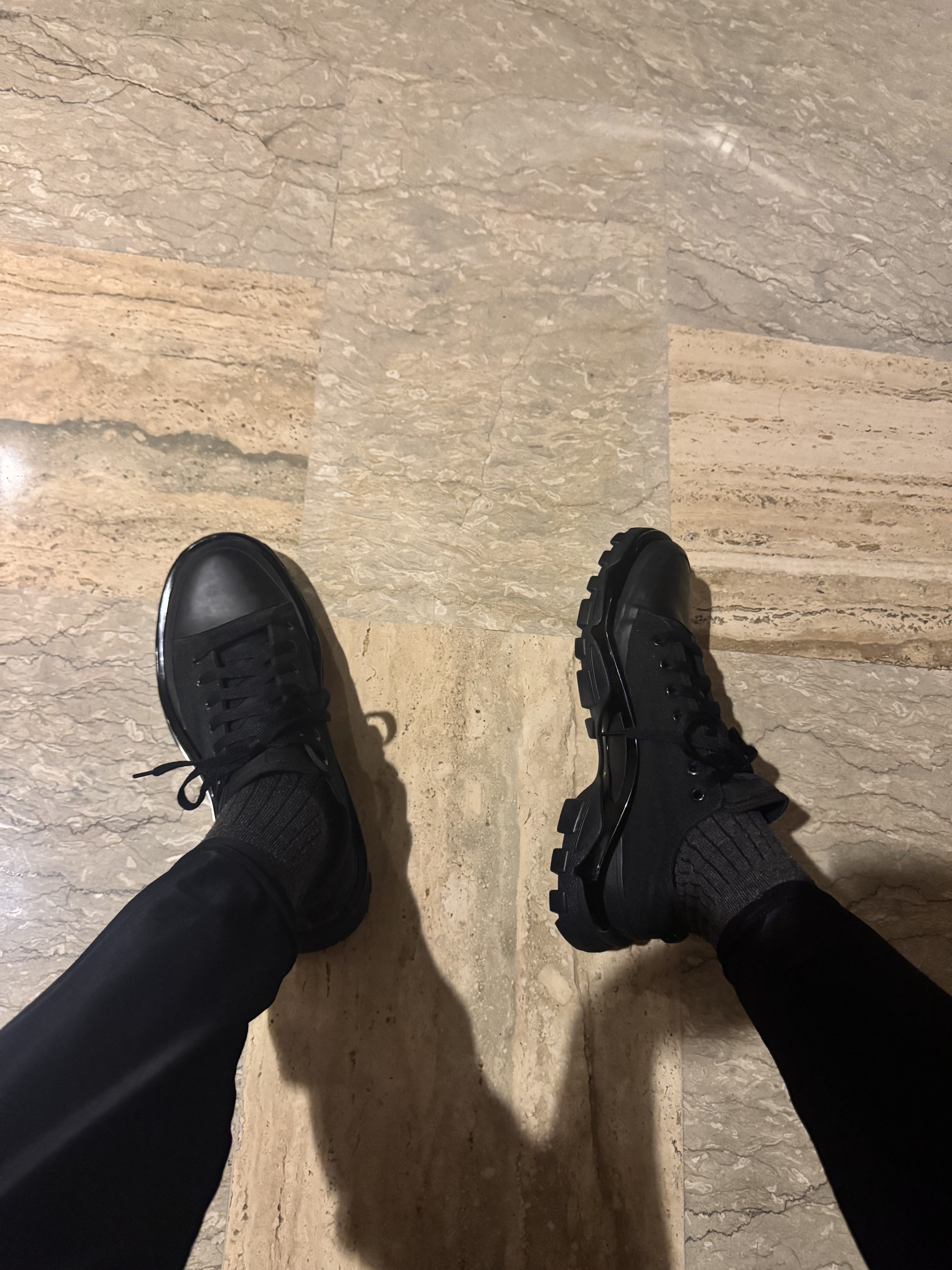 Adidas x Raf Simons New Runner Black, Jil Sander Logo Long Sleeve T-Shirt Thyme Green 착용 스타일 - 2
