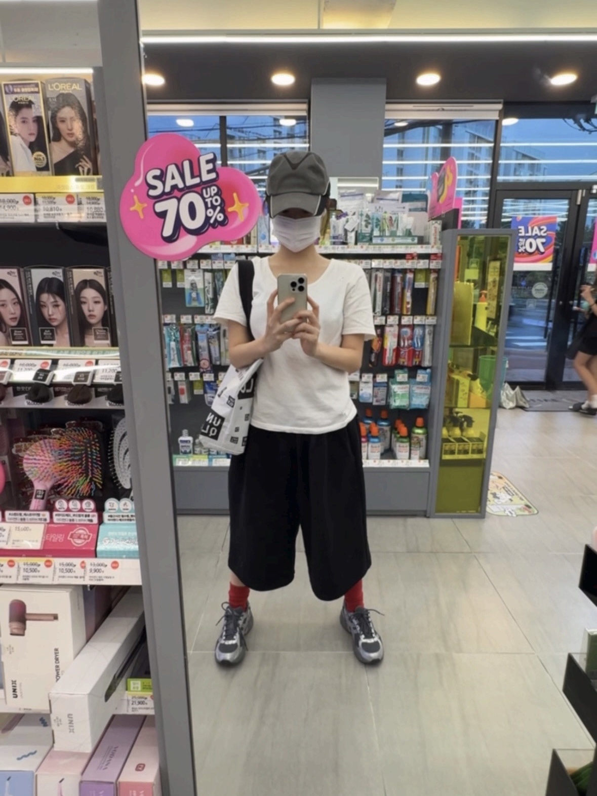 Asics Gel-1130 Steel Grey Pure Silver, Mischief Rhombus Cotton Camp Cap Khaki Black 착용 스타일 - 1