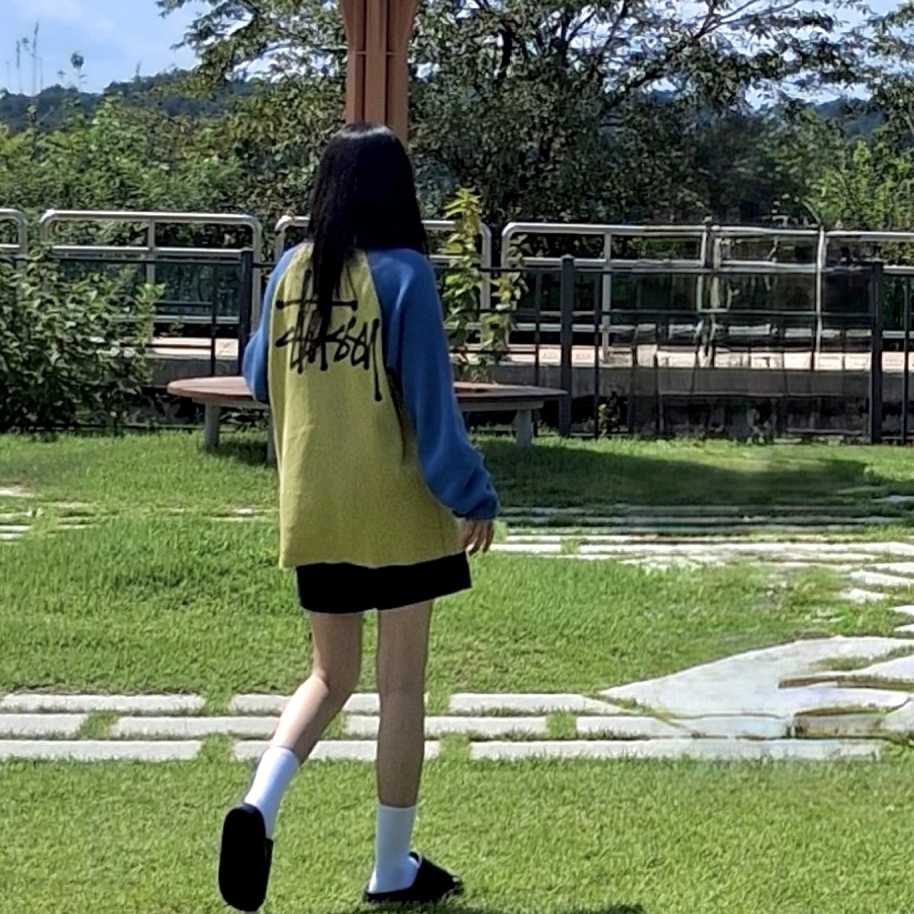 Stussy Basic Stussy Thermal 2 Tone LS T-Shirt Yellow, (W) Nike Calm Slide Black 착용 스타일 - 1