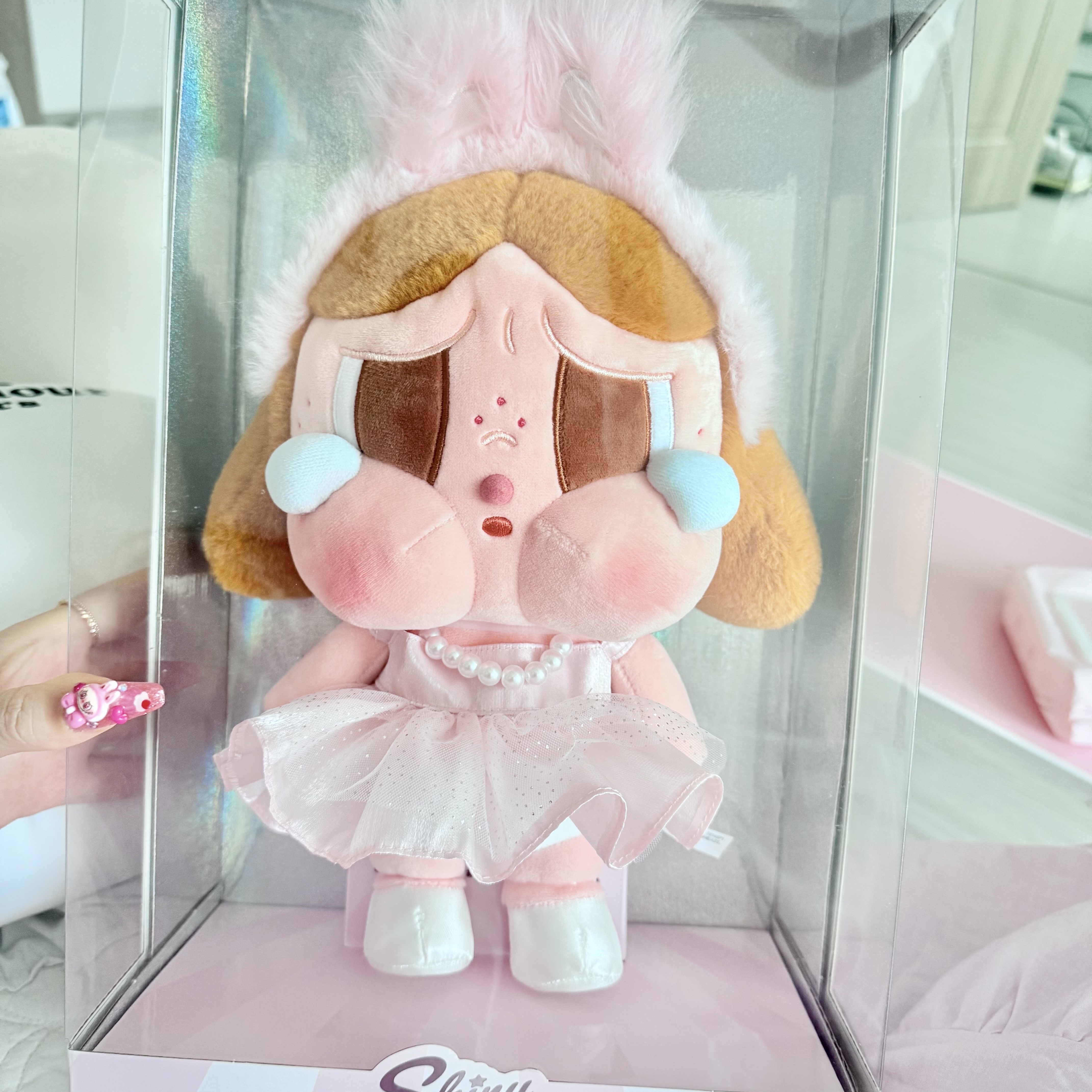 Pop Mart Crybaby Shiny Shiny Series Plush Doll Pink 착용 스타일