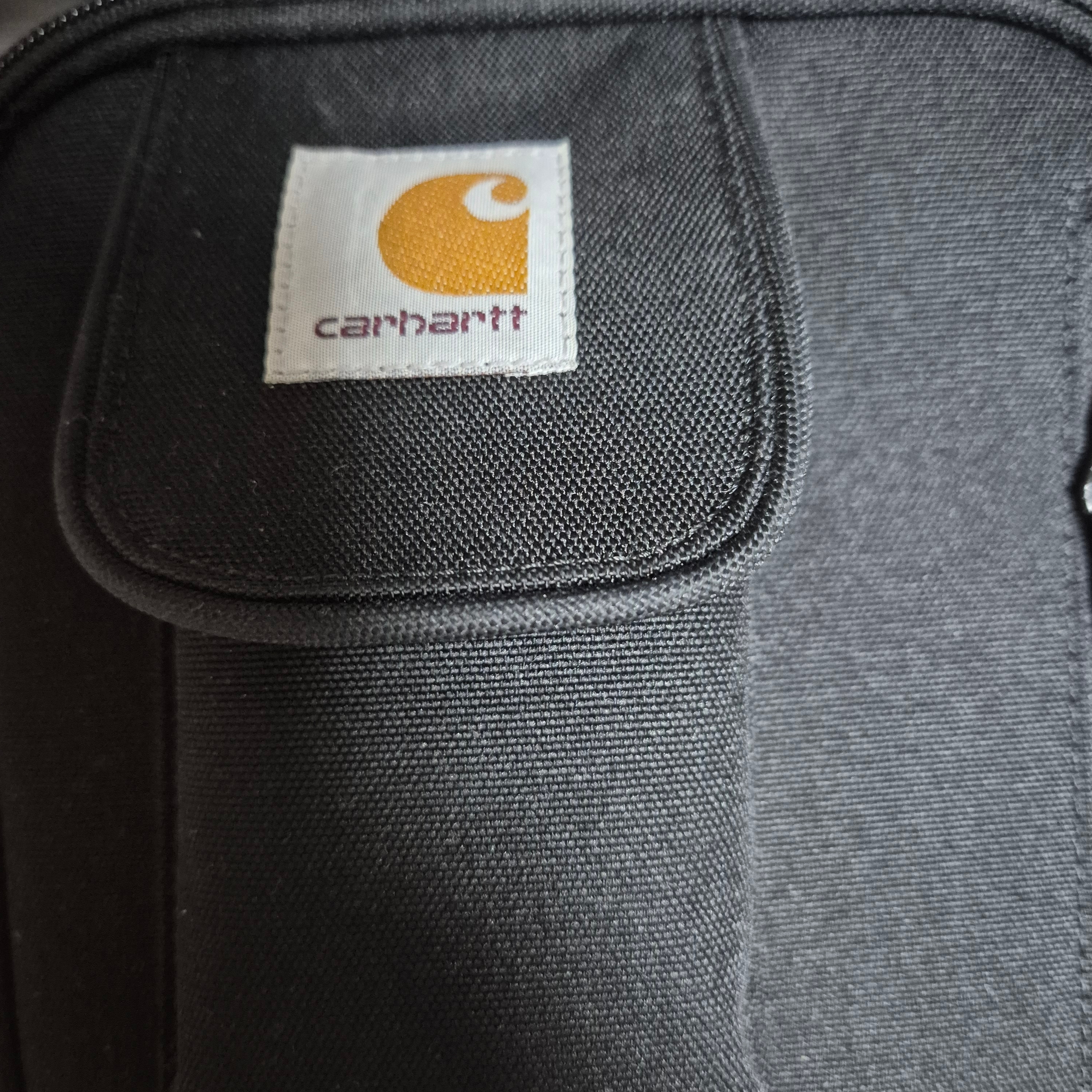 Carhartt WIP Essentials Bag Black 착용 스타일