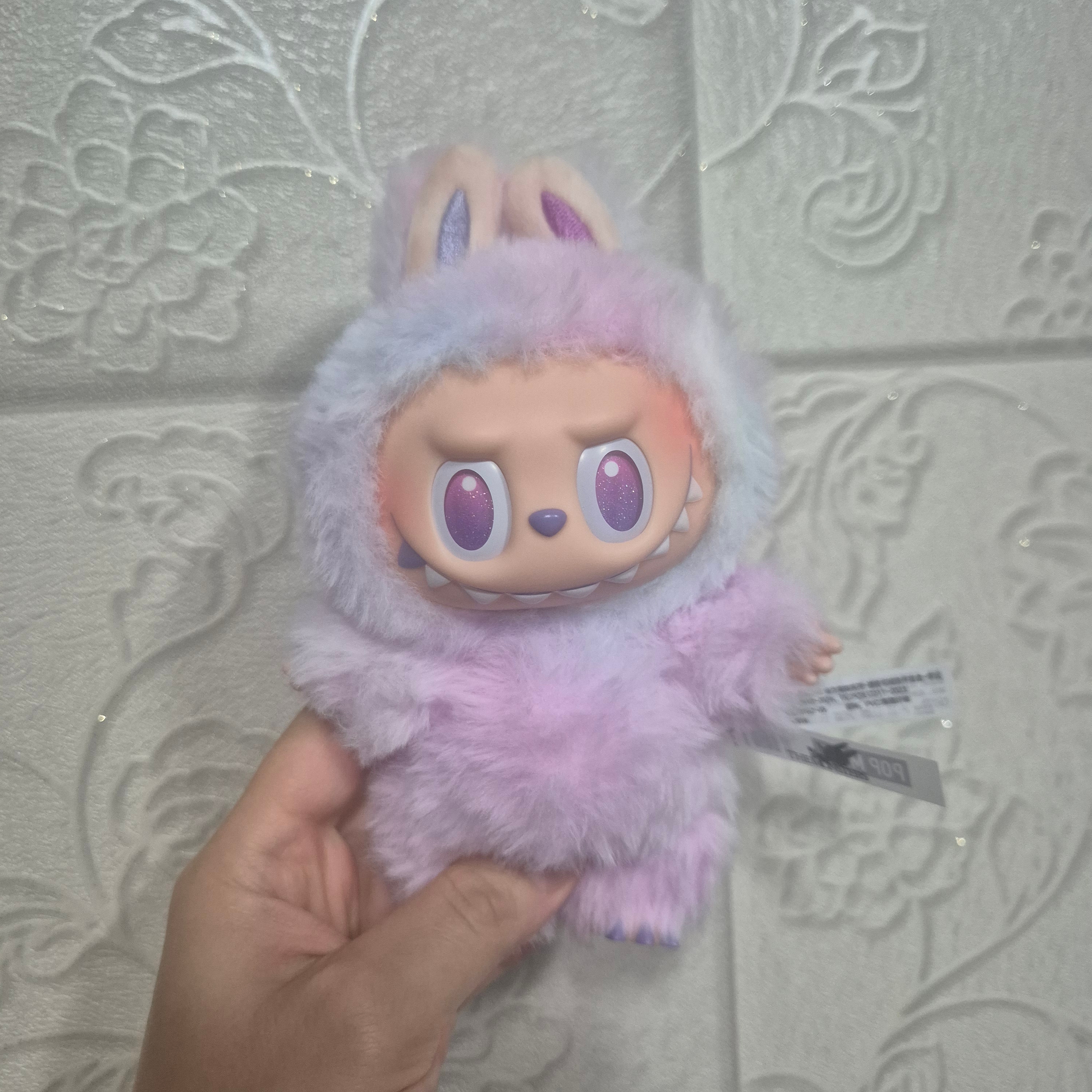 Pop Mart Labubu The Monsters Highlight Series Luck Keyring (Opened Case) 착용 스타일 - 2