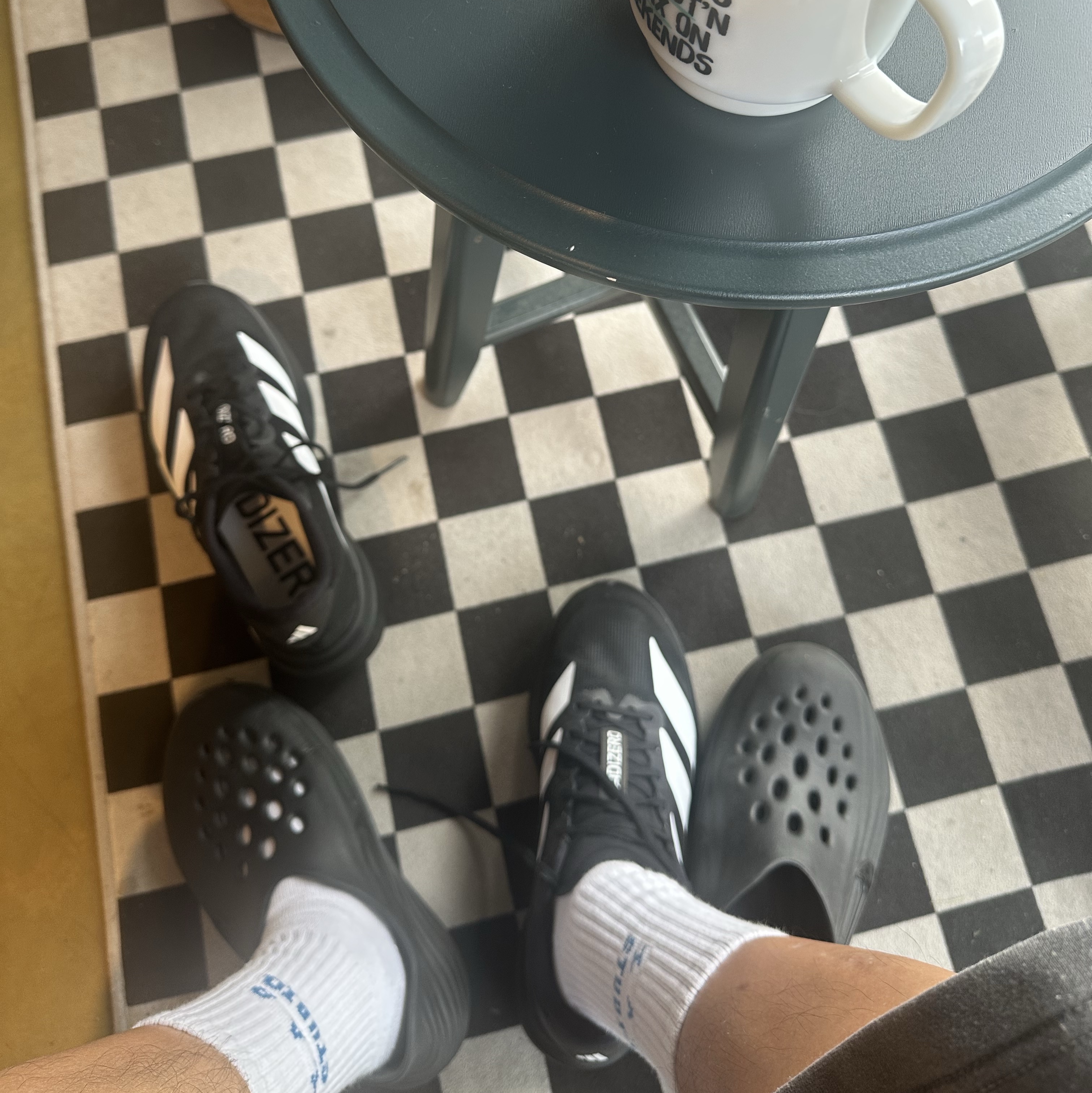 Adidas Adizero EVO SL Core Black Cloud White 착용 스타일