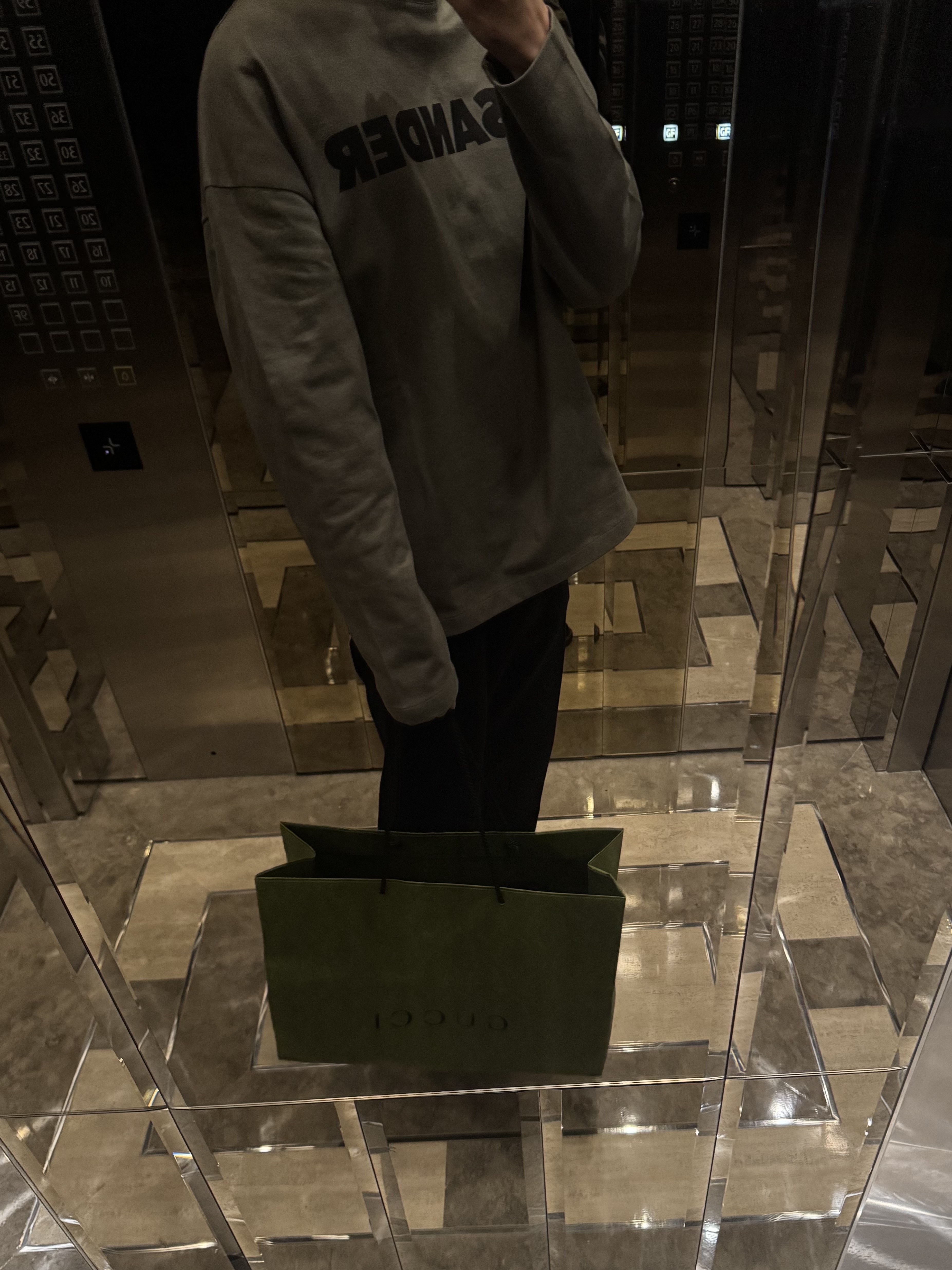 Adidas x Raf Simons New Runner Black, Jil Sander Logo Long Sleeve T-Shirt Thyme Green 착용 스타일 - 3
