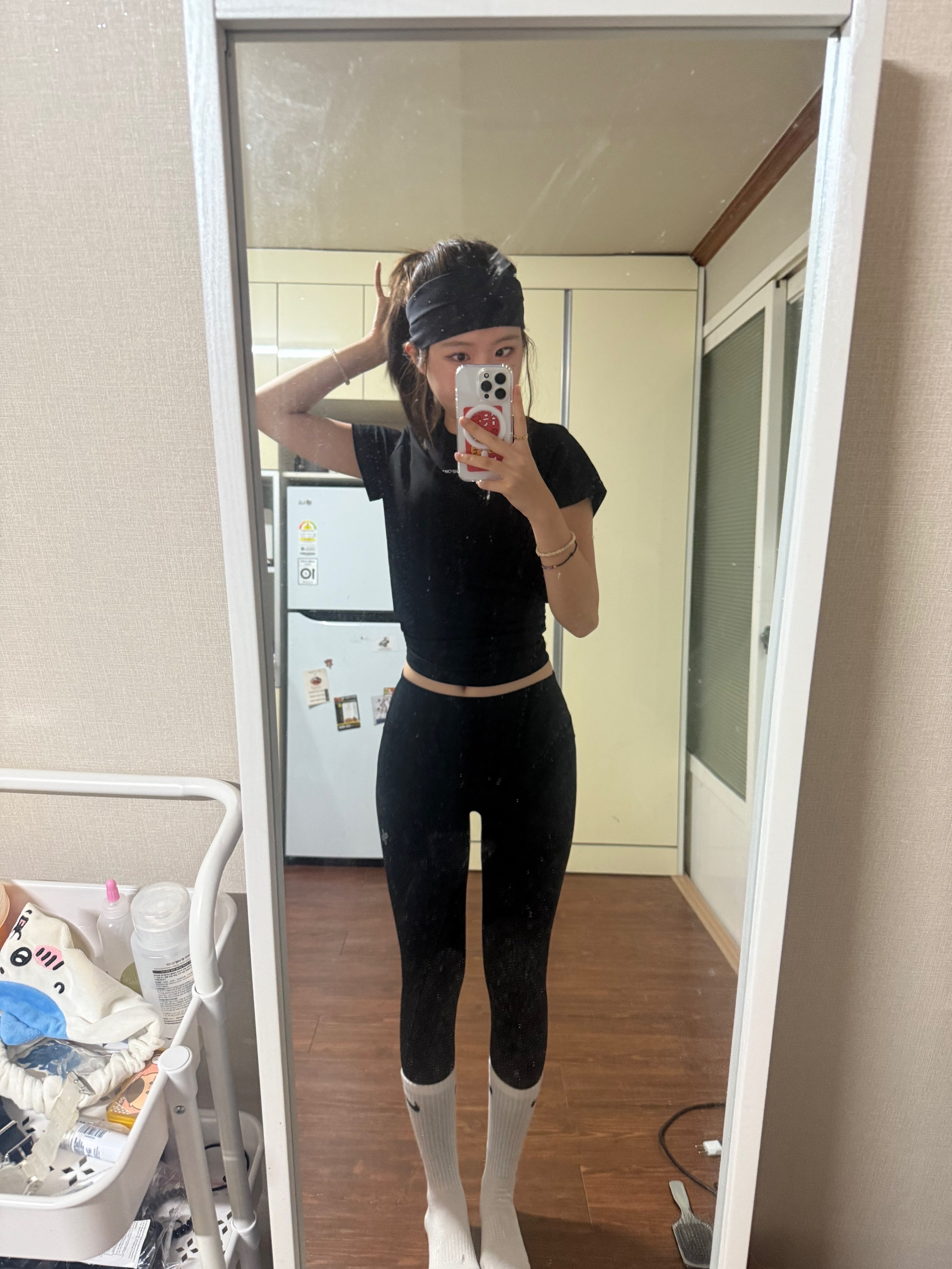 (W) Xexymix V-Up 3D Plus Leggings Black, Nike Everyday Lightweight Training Crew Socks White (3 Pack/Korean Ver.) 착용 스타일 - 1