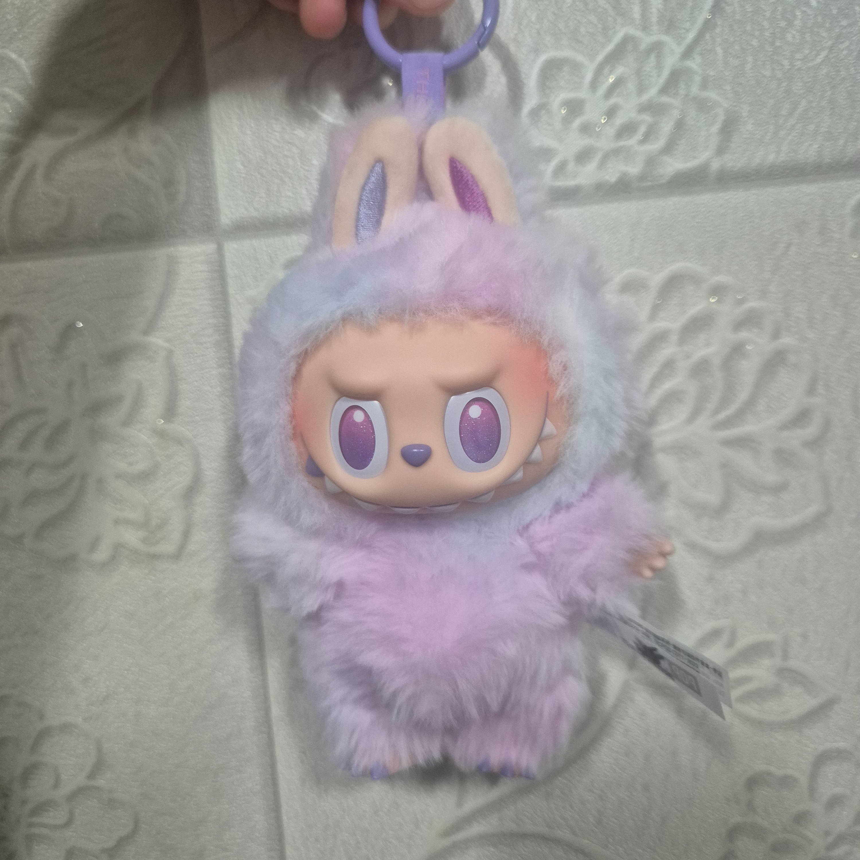 Pop Mart Labubu The Monsters Highlight Series Luck Keyring (Opened Case) 착용 스타일 - 1
