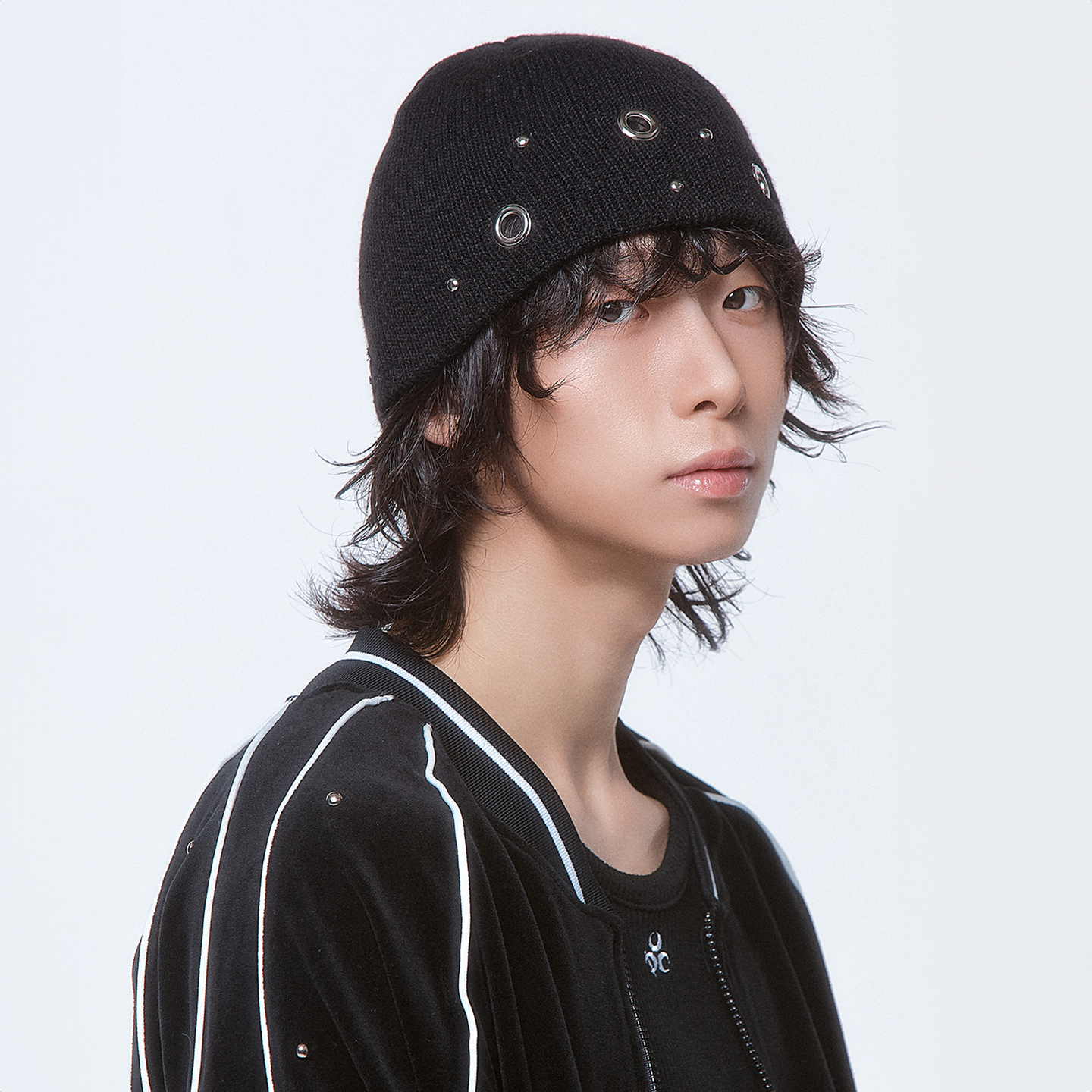 디오스피스 아일렛 스터드 비니 블랙(DAUSPICE Eyelet Stud Beanie Black) - 4