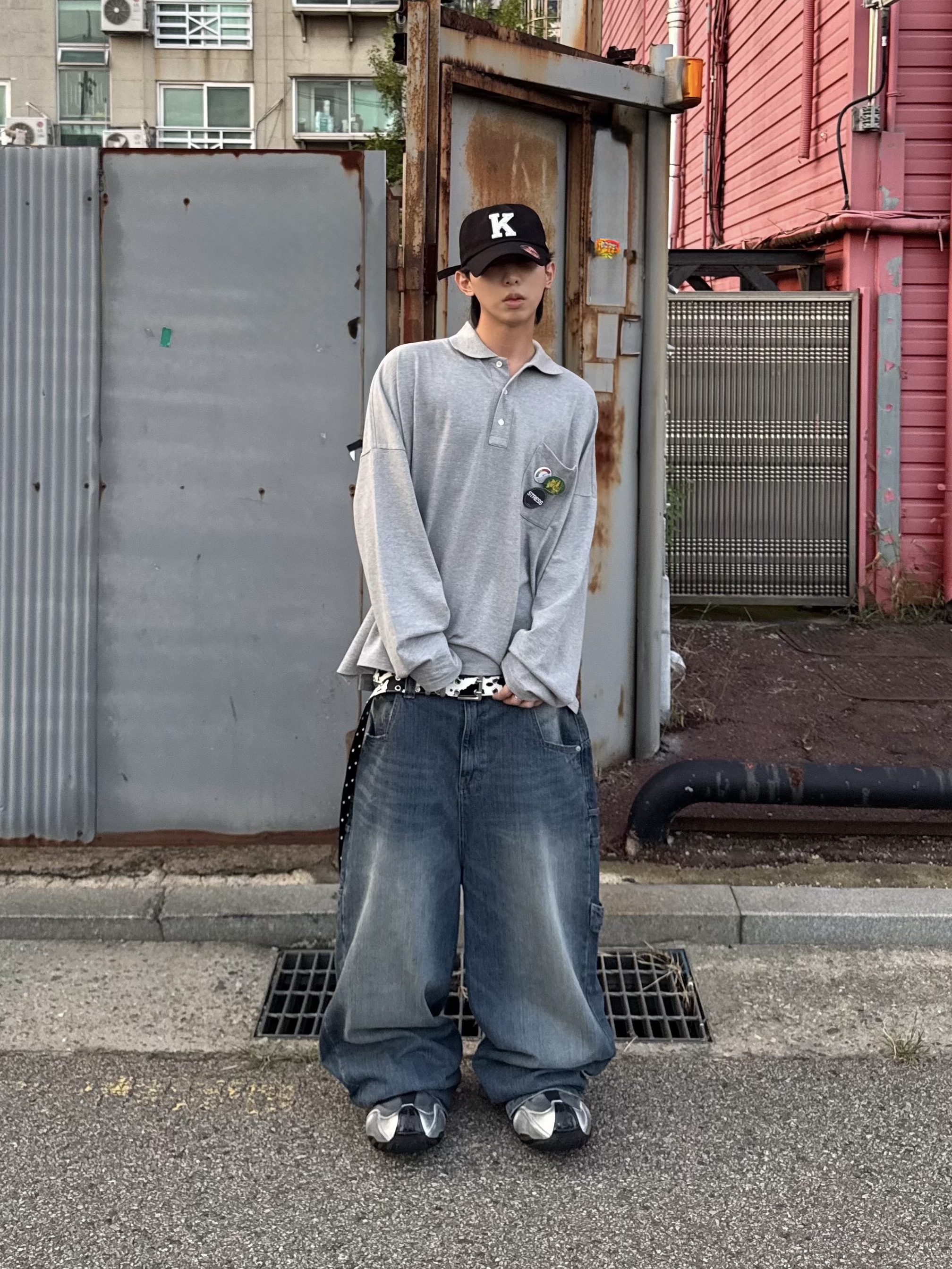 [KREAM 단독] Kamien x KOIN SEOUL K Logo Ball Cap Black, Kamien x KOIN SEOUL K Logo Ball Cap Black 착용 스타일 - 3