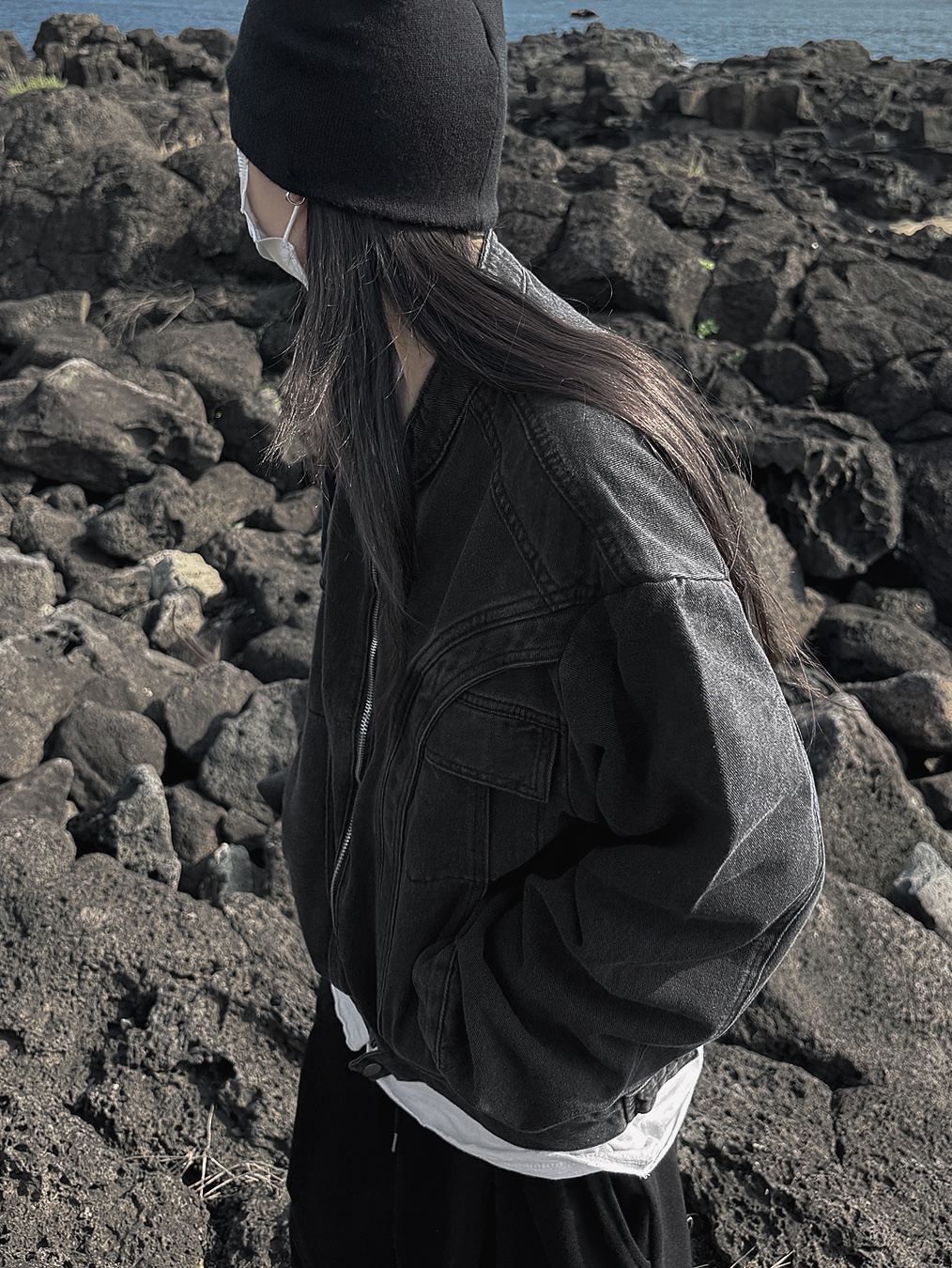 Mischief Wide Rhombus Beanie Black 착용 스타일 - 4