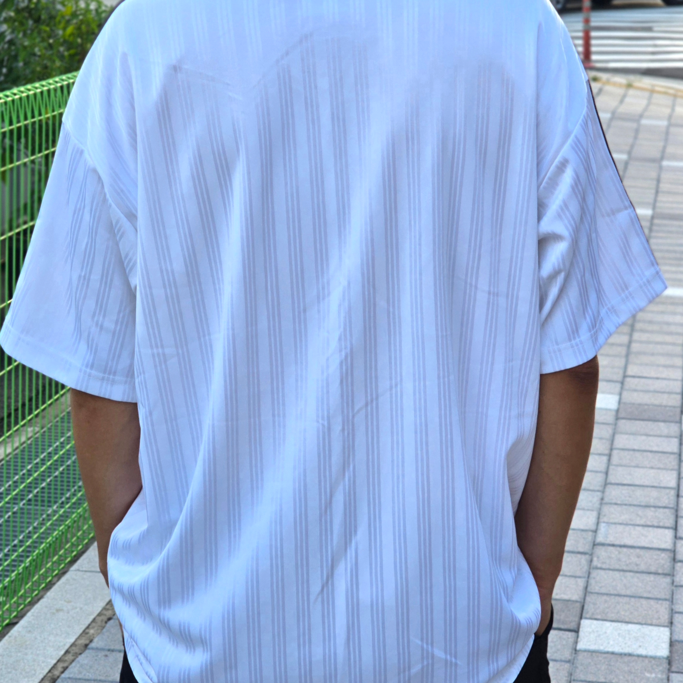 Adidas Adicolor T-Shirt White Black - KR Sizing, Adidas Adicolor T-Shirt White - US Sizing 착용 스타일 - 2