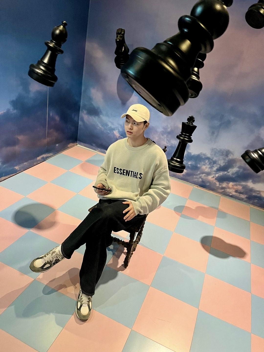 Supreme Raised Script Hooded Sweatshirt Heather Grey - 23FW, Nike Heritage 86 Futura Washed Cap Black White 착용 스타일 - 6