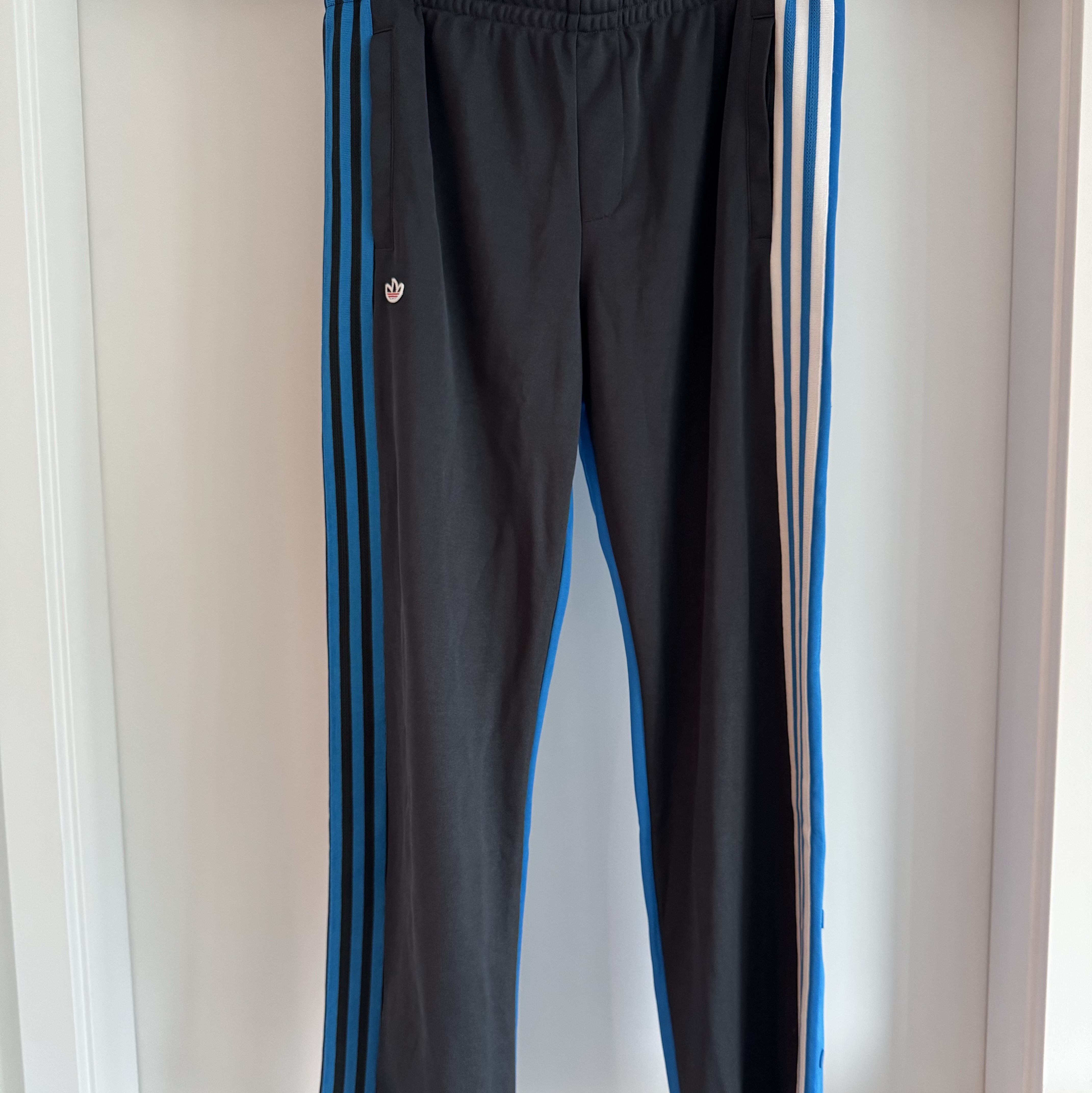 Adidas x Clot Adibreak Pants Carbon - US Sizing 착용 스타일 - 1