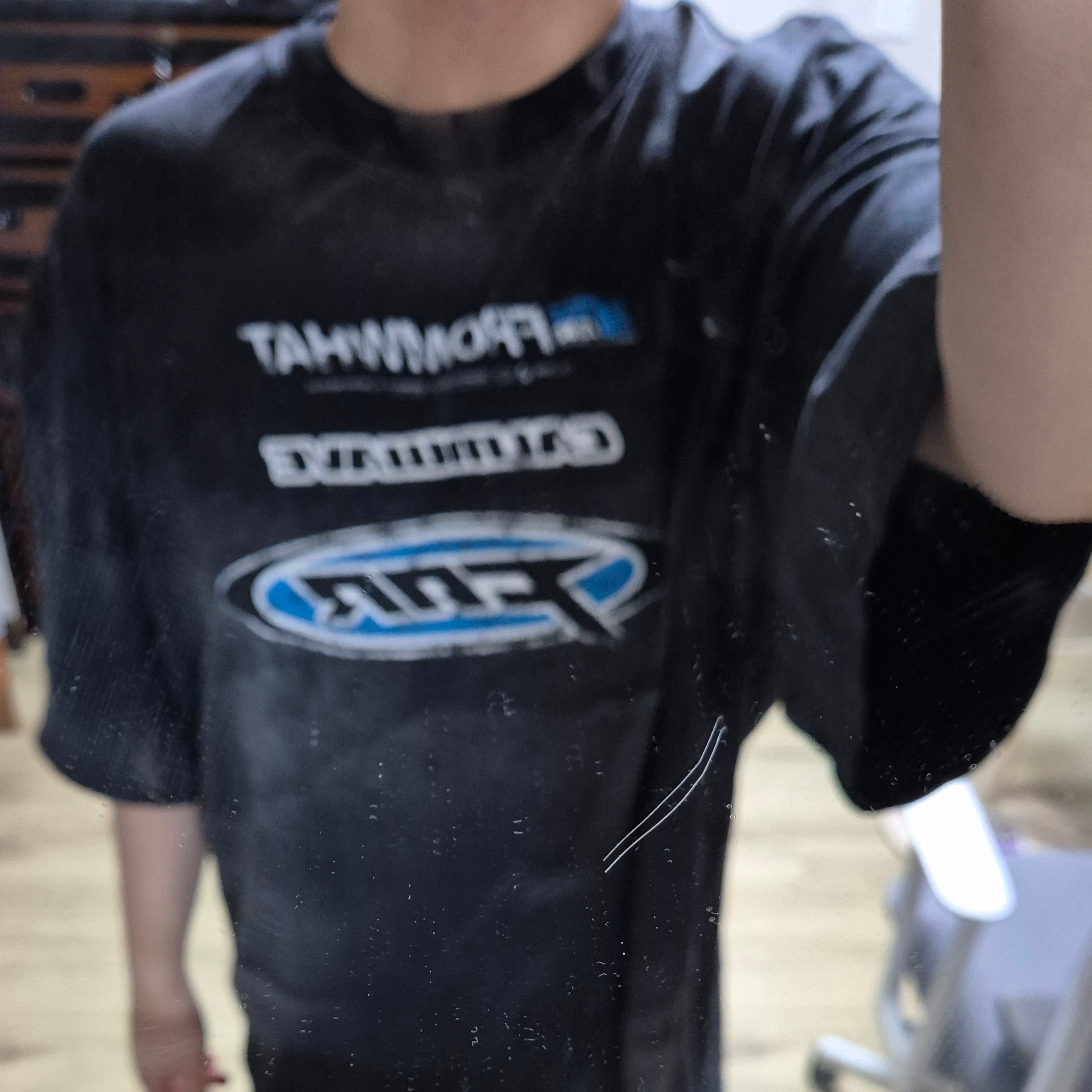[더블적립]Farfromwhat Far Washed Logo T-Shirts Black 착용 스타일