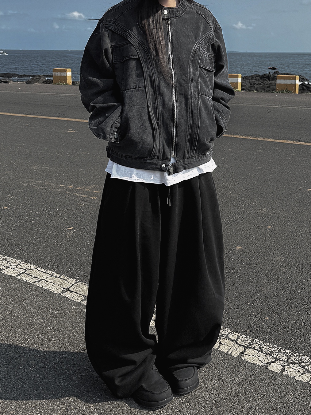 Mischief Wide Rhombus Beanie Black 착용 스타일 - 6