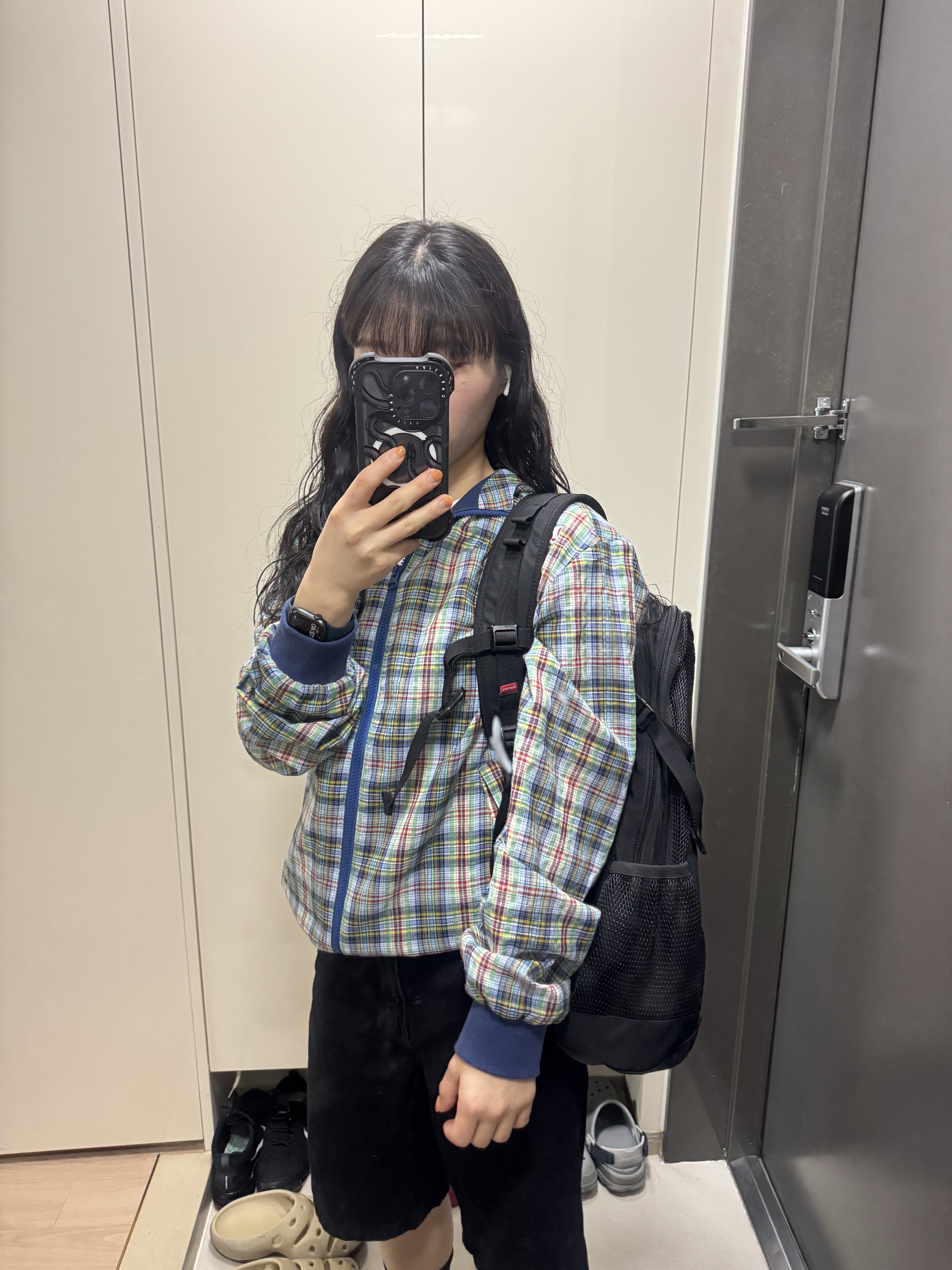 Supreme Backpack Black - 20SS 착용 스타일 - 3